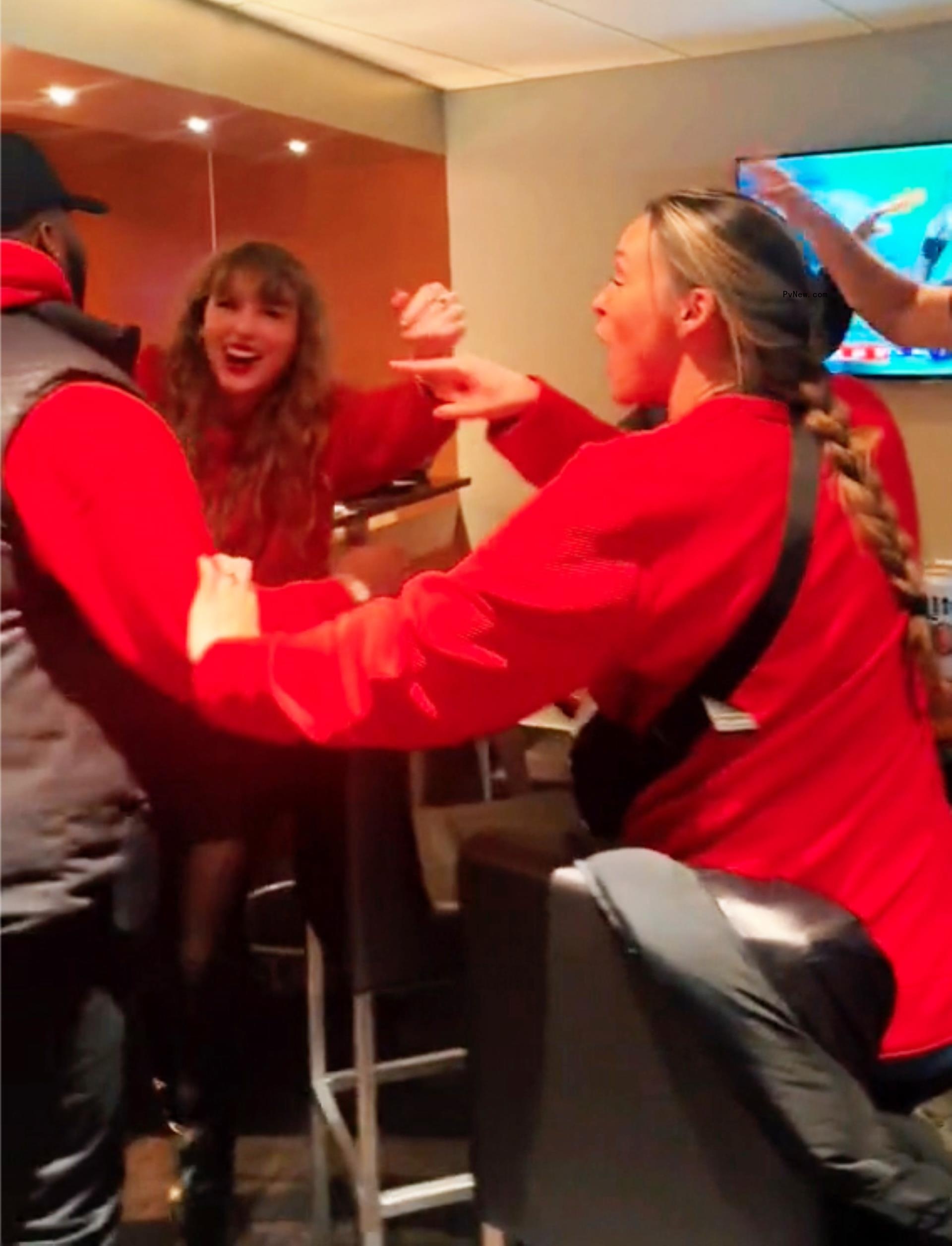 Taylor Swift celebrating