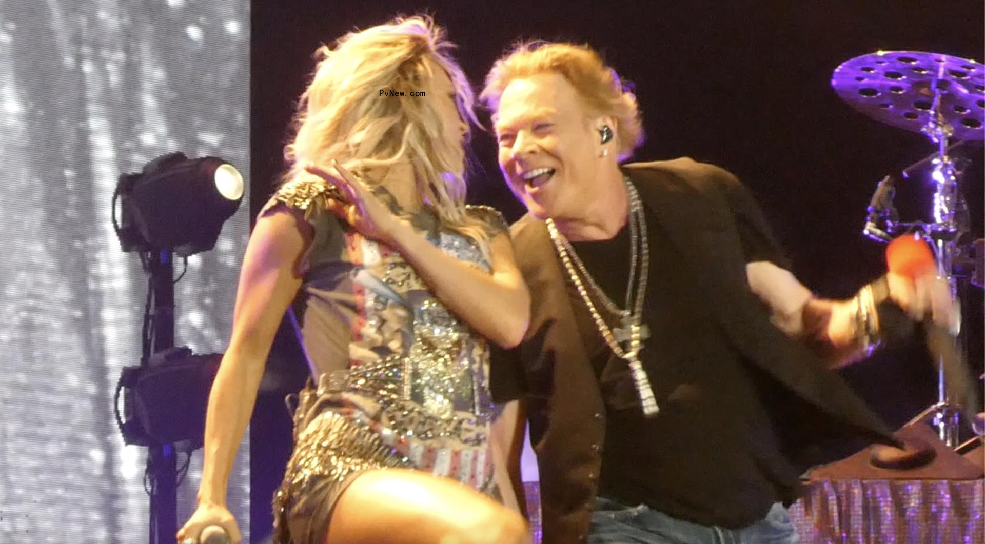 Watch Carrie Underwood and Axl Rose Turn Stagecoach Into Paradise City With Two Guns N’ Roses Songs