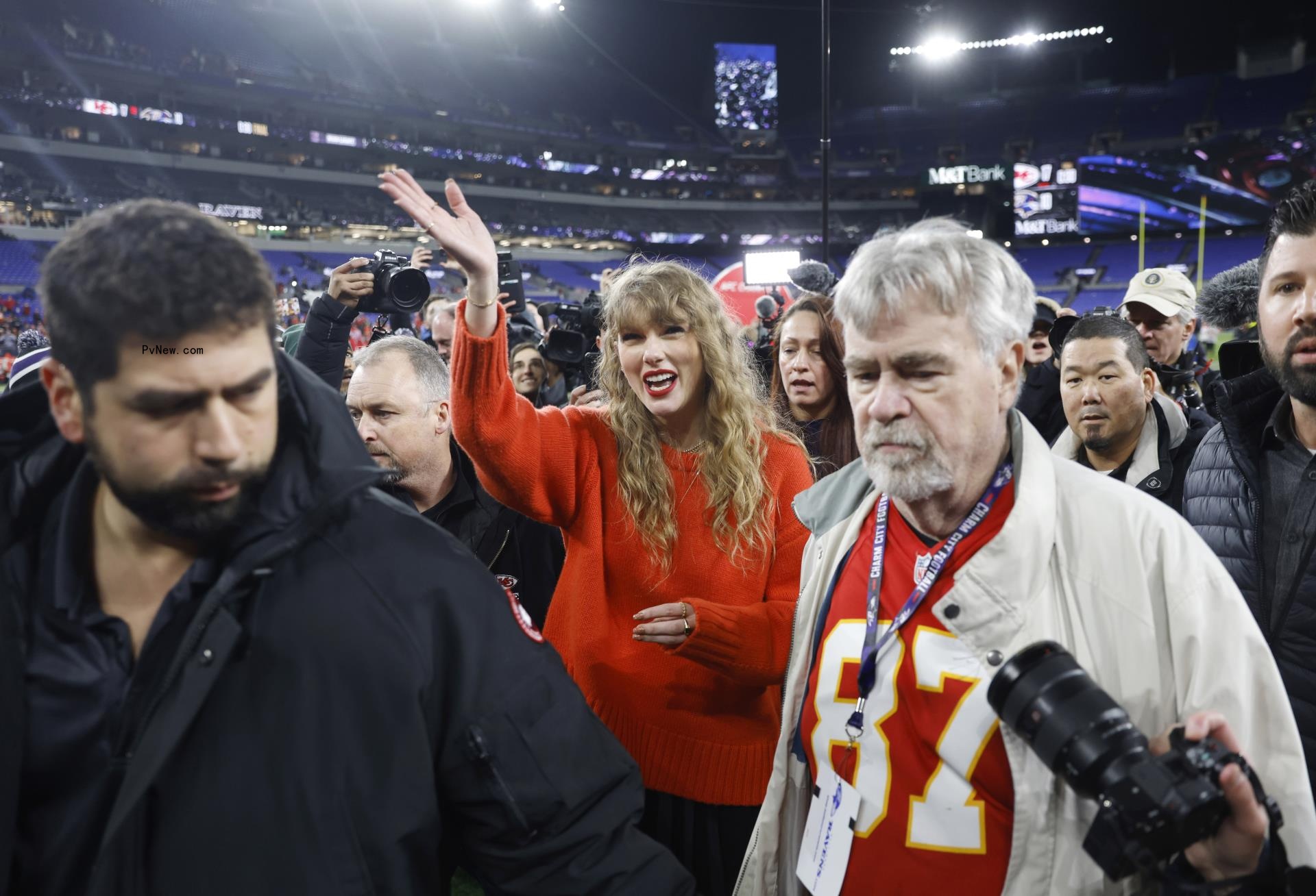Taylor Swift with Ed Kelce