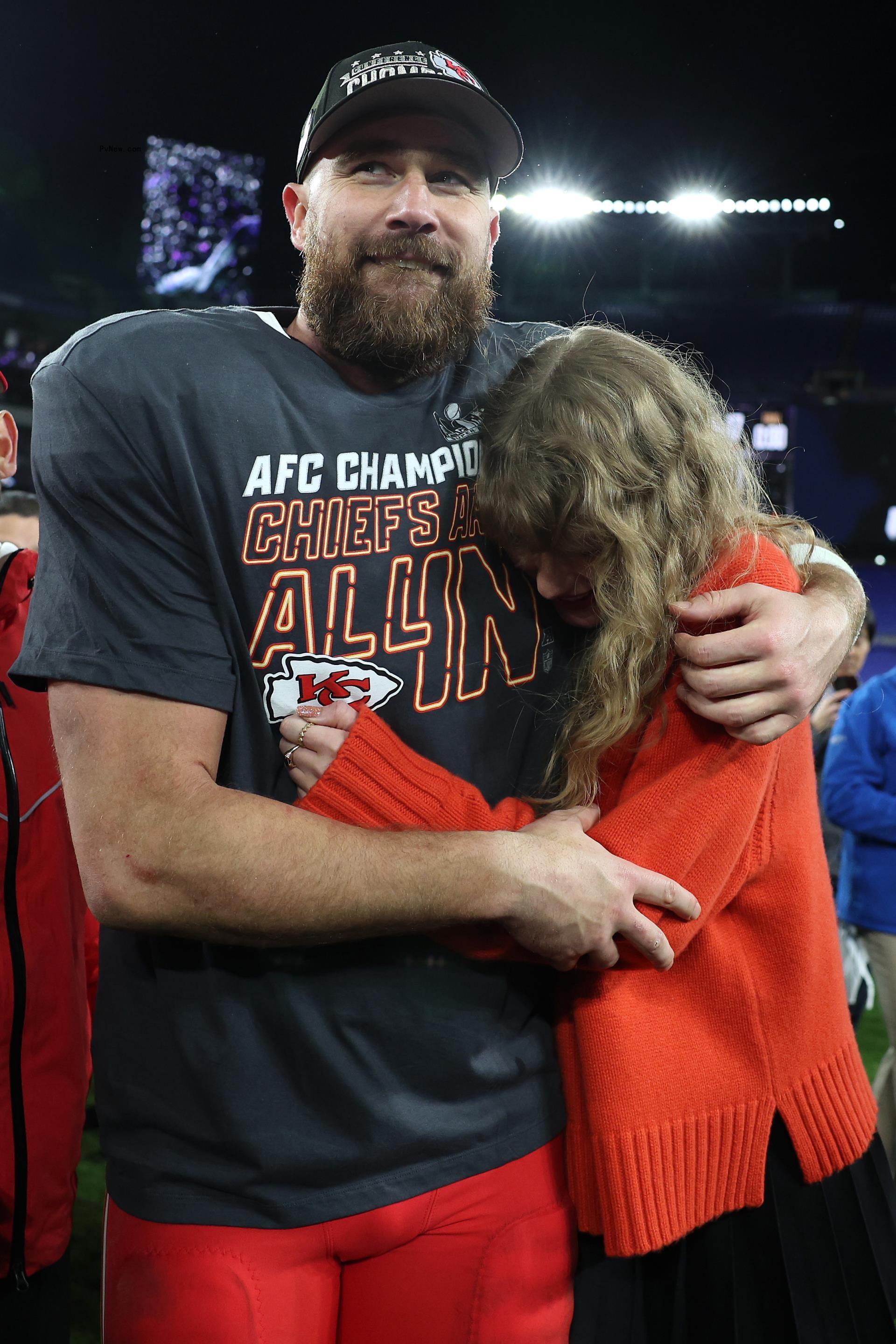Travis Kelce, Taylor Swift