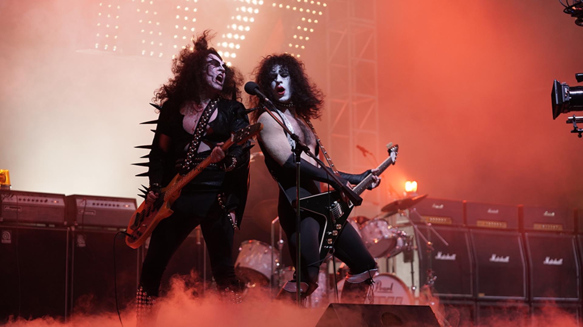 KISS Takes the Stage in ‘Spinning Gold’ – First Clip