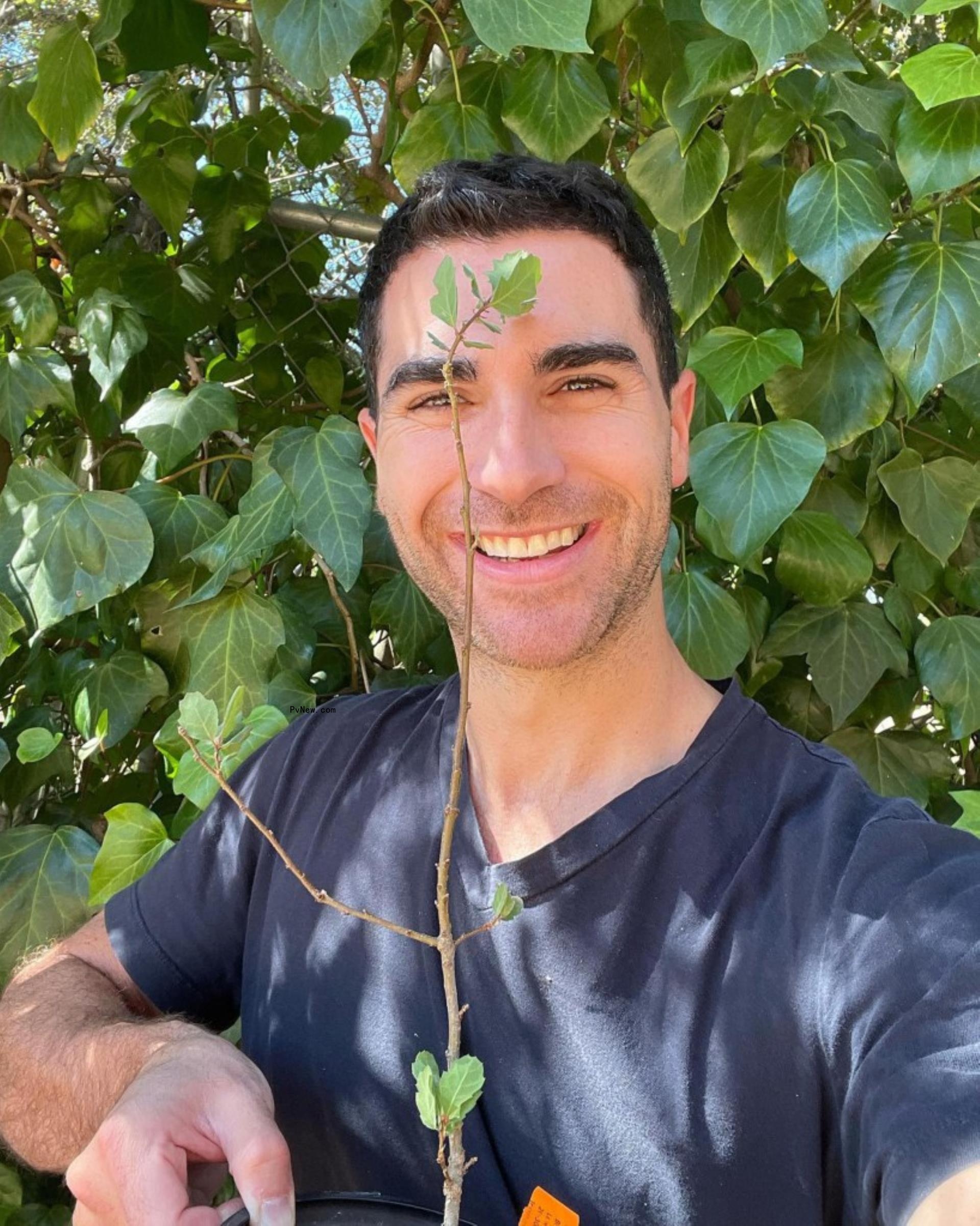 Tobin Mitnick. 