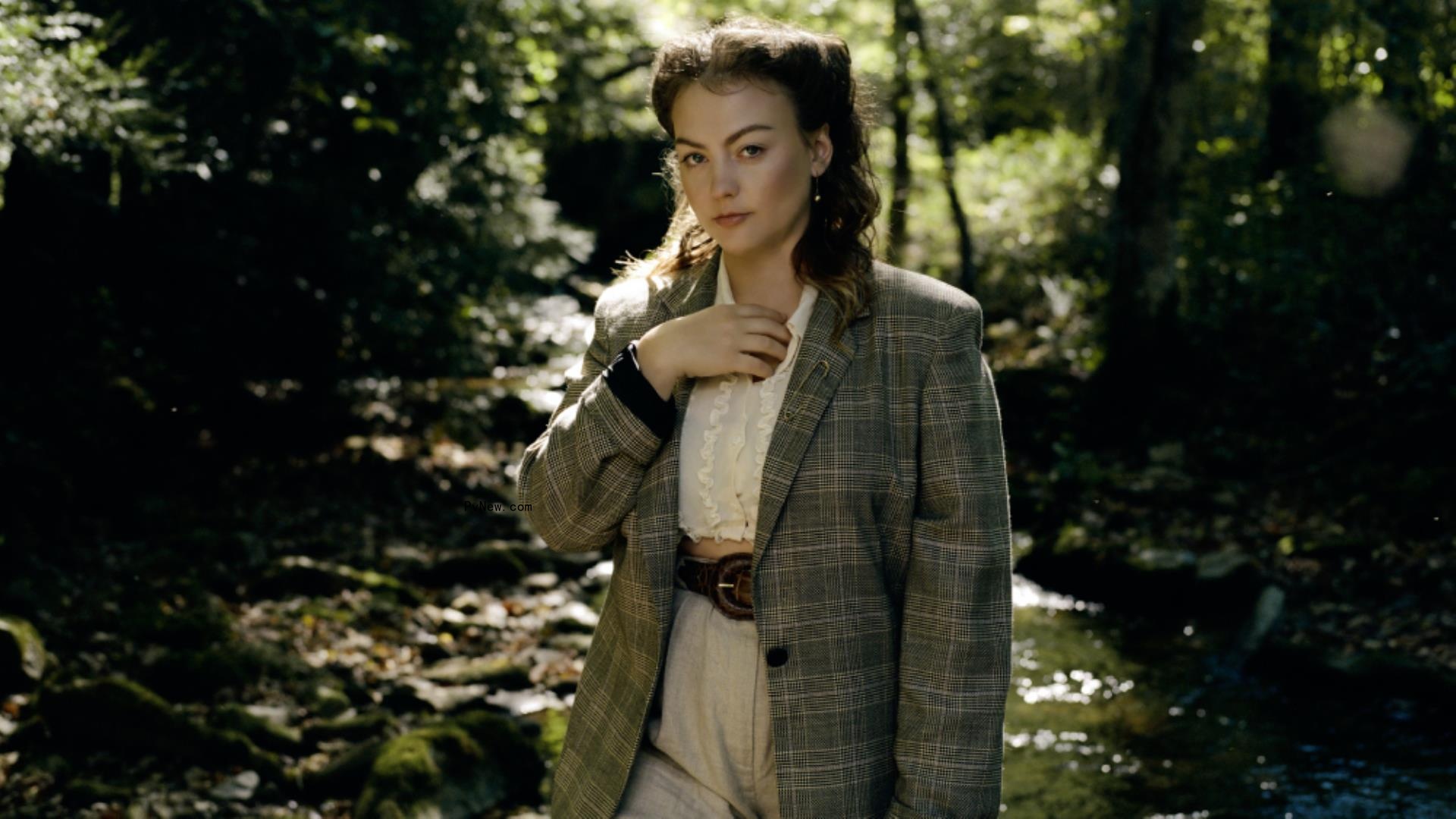 Angel Olsen Releases Gorgeous Bob Dylan Cover, With Proceeds Going to Everytown for Gun Safety