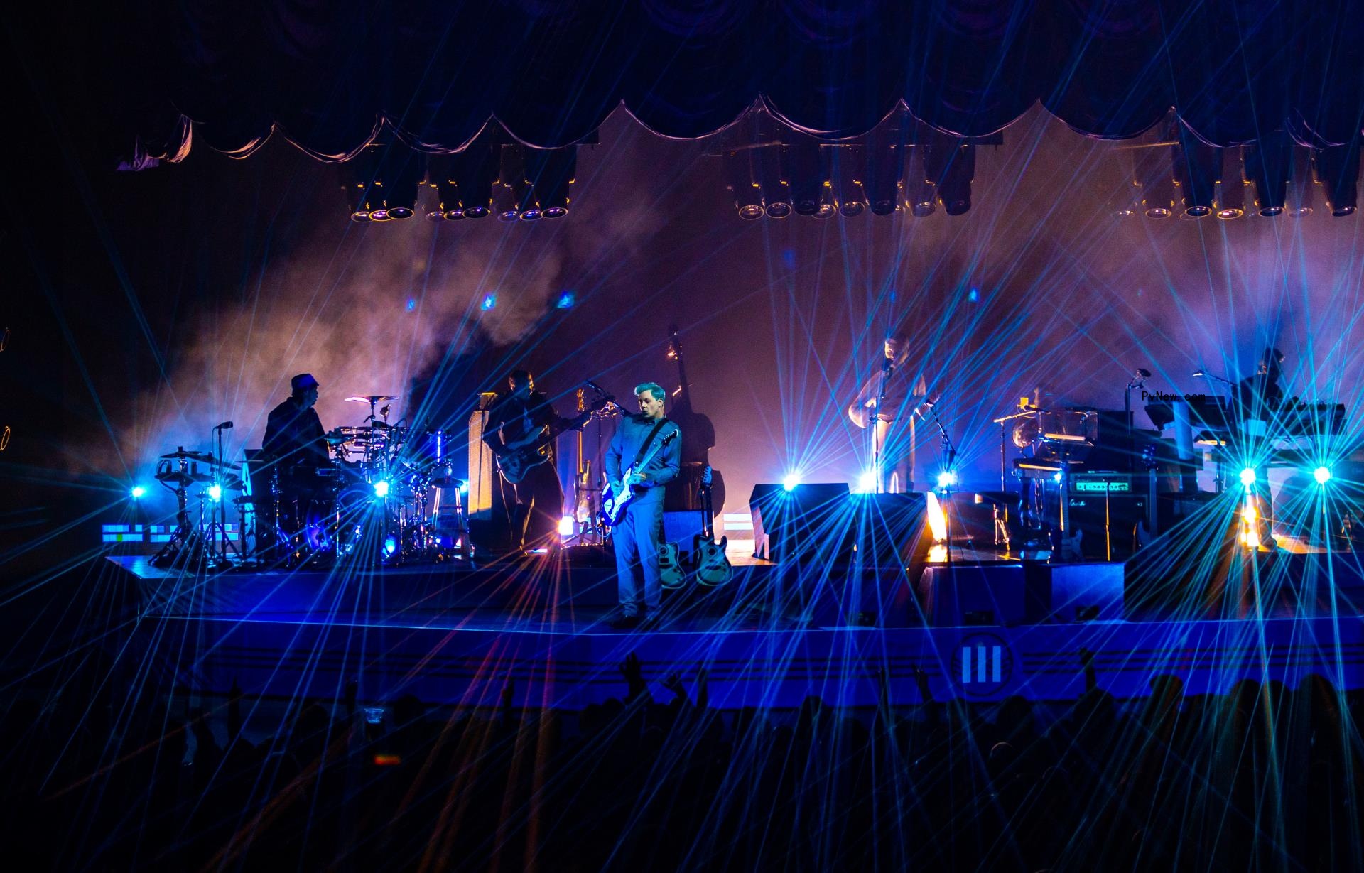 Jack White Is Rock’s Greatest Showman in Intense YouTube Theater Gig: Co<i></i>ncert Review