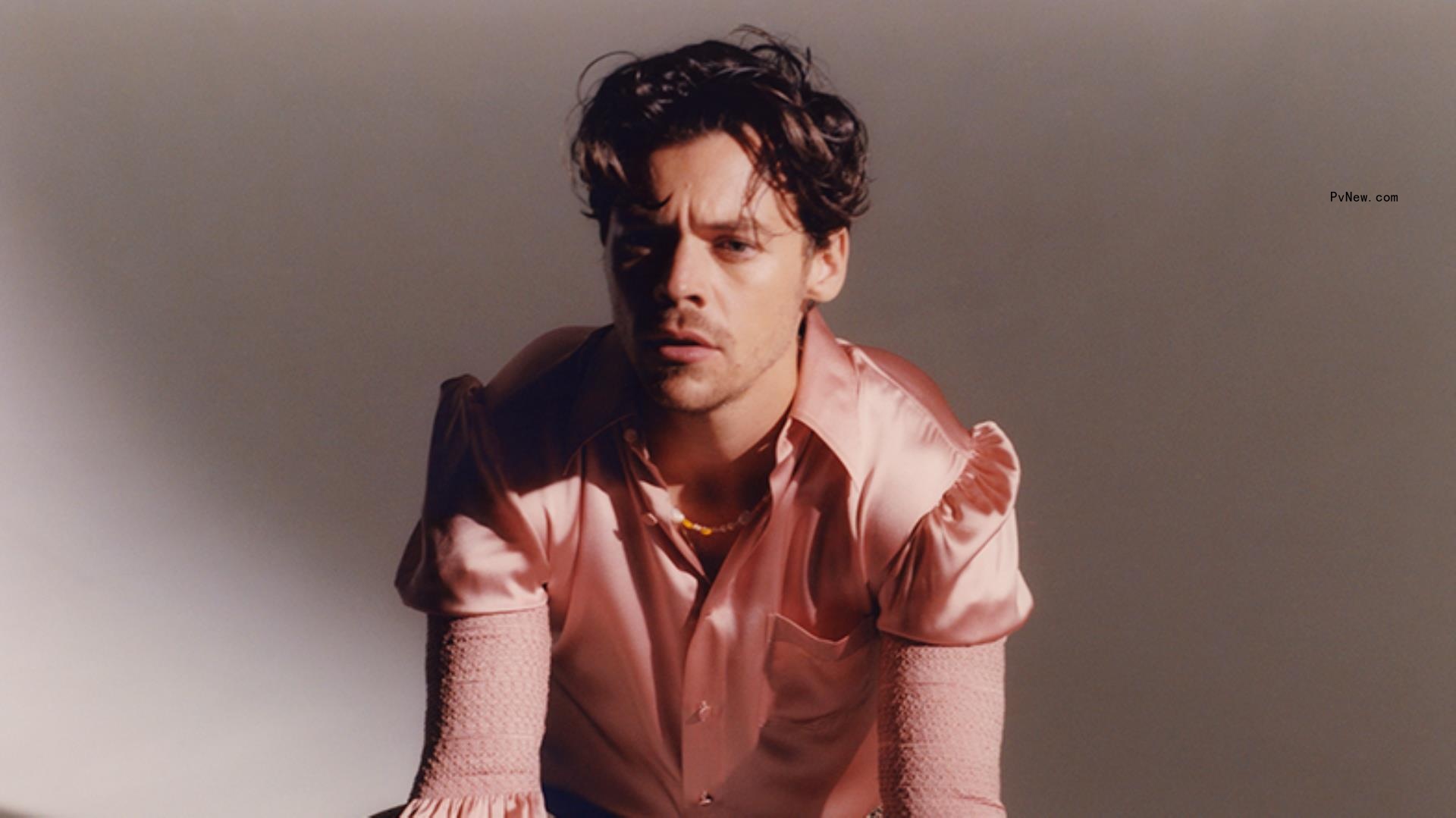 Harry Styles’ ‘Harry’s House’ Debuts as No. 1 Album With Over a Half-Million Units Earned