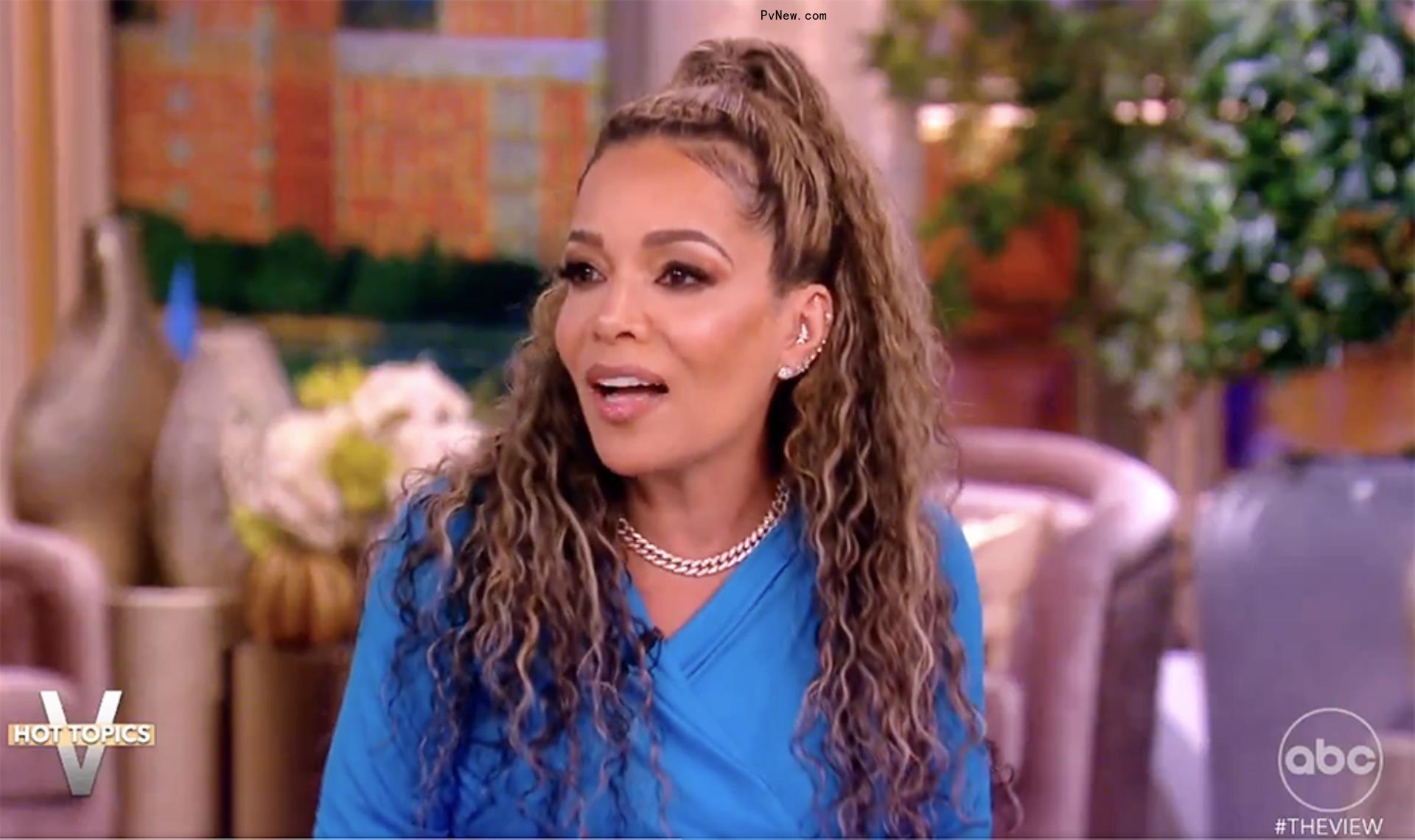Sunny Hostin talking on 
