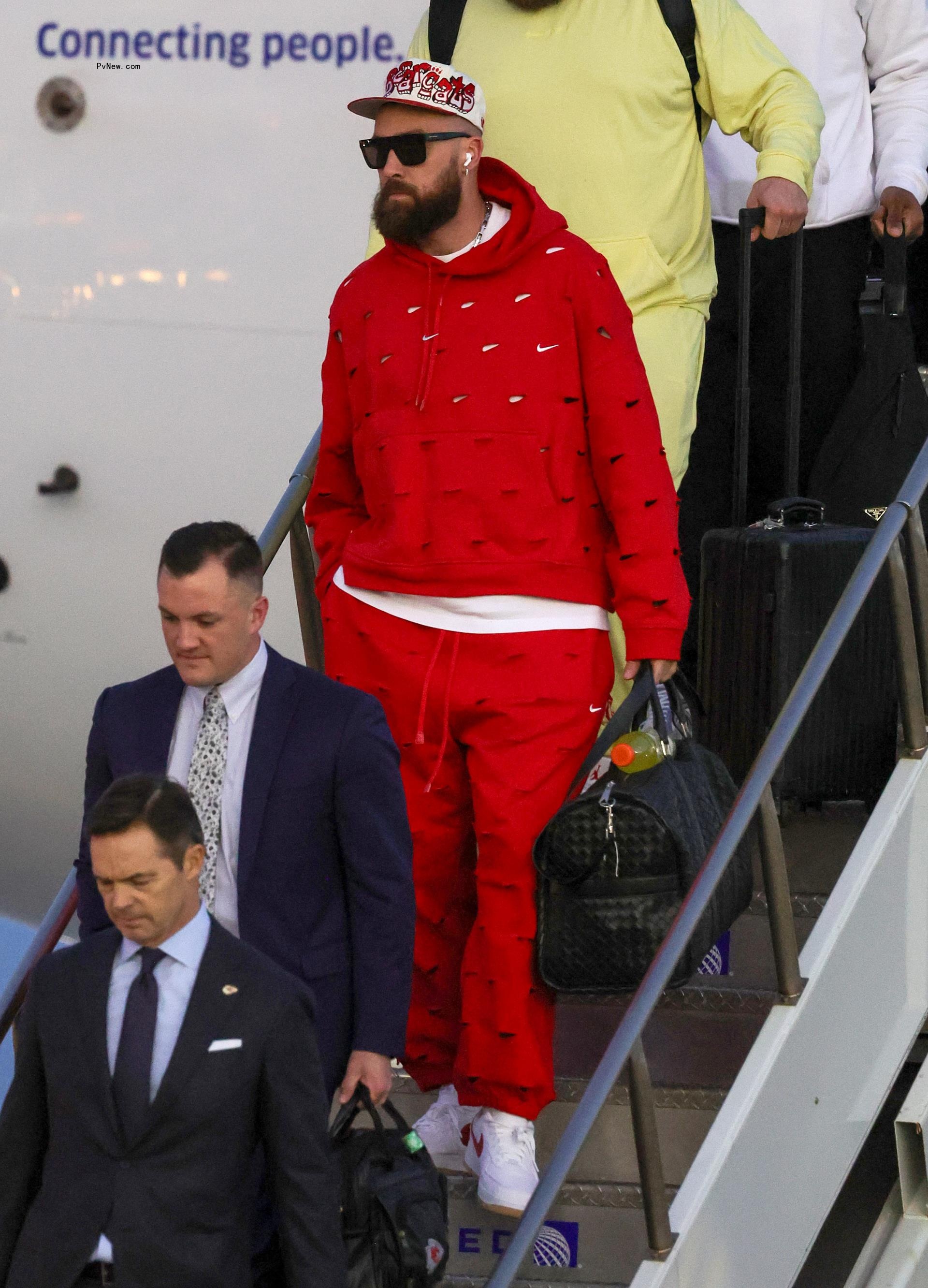 Travis Kelce arriving in Las Vegas.