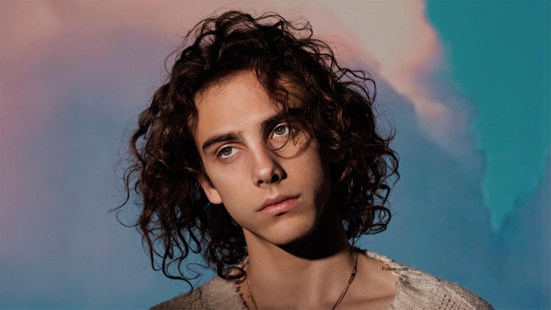 Eddie Benjamin Talks ‘Weatherman’ Single, Touring With (and Being Mentored by) Justin Bieber