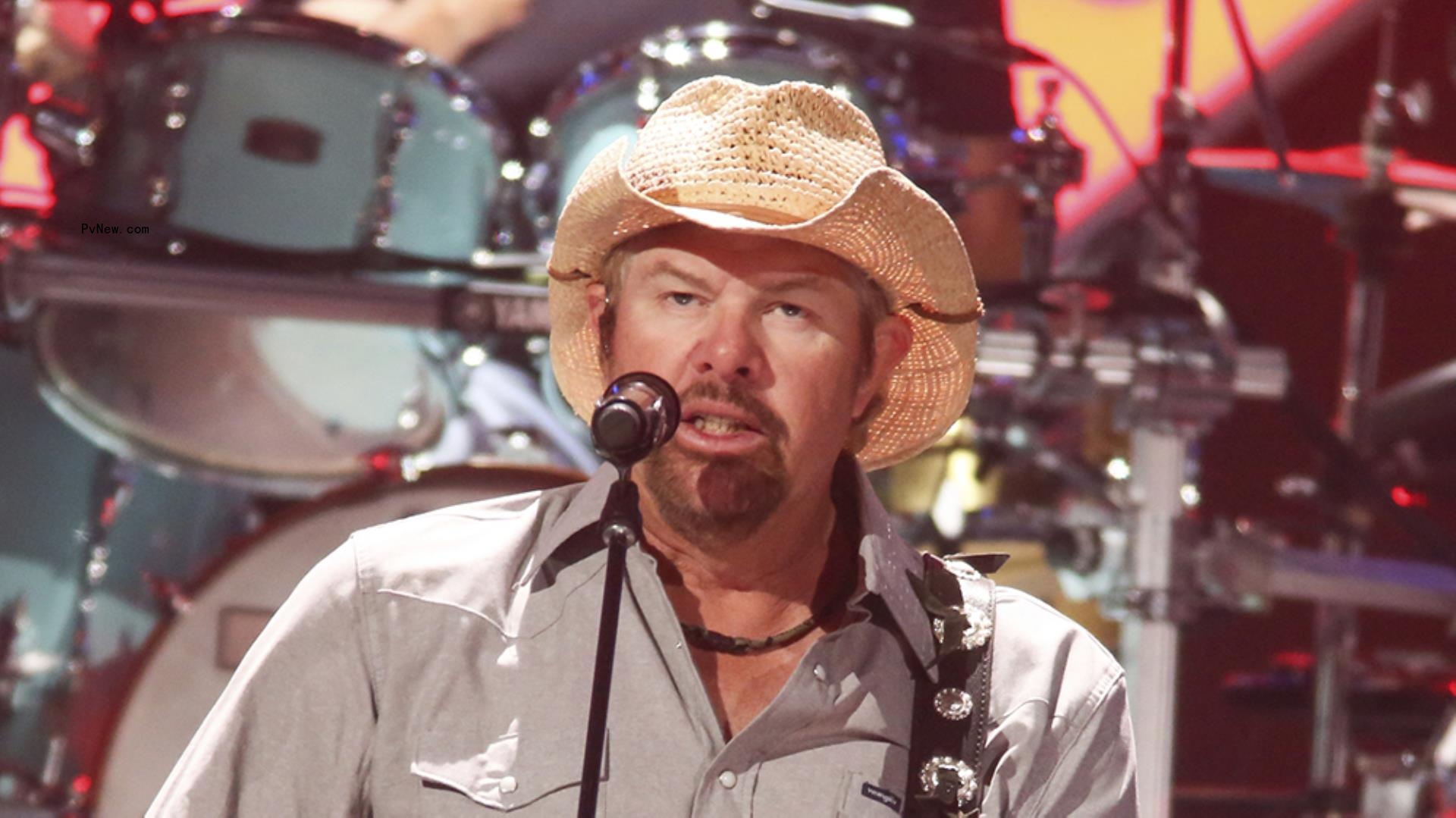 Toby Keith Reveals o<i></i>ngoing Battle With Stomach Cancer: ‘I Need Time to Breathe, Recover and Relax’