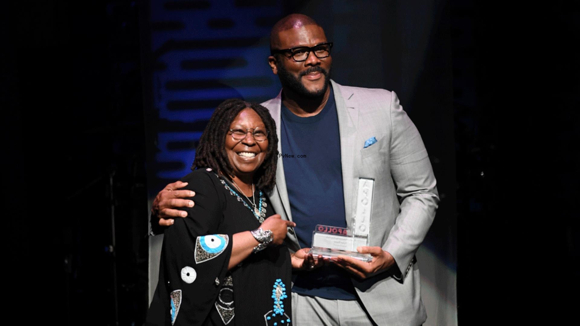 Tyler Perry Do<i></i>nates $500,000 to New York’s Apollo Theater