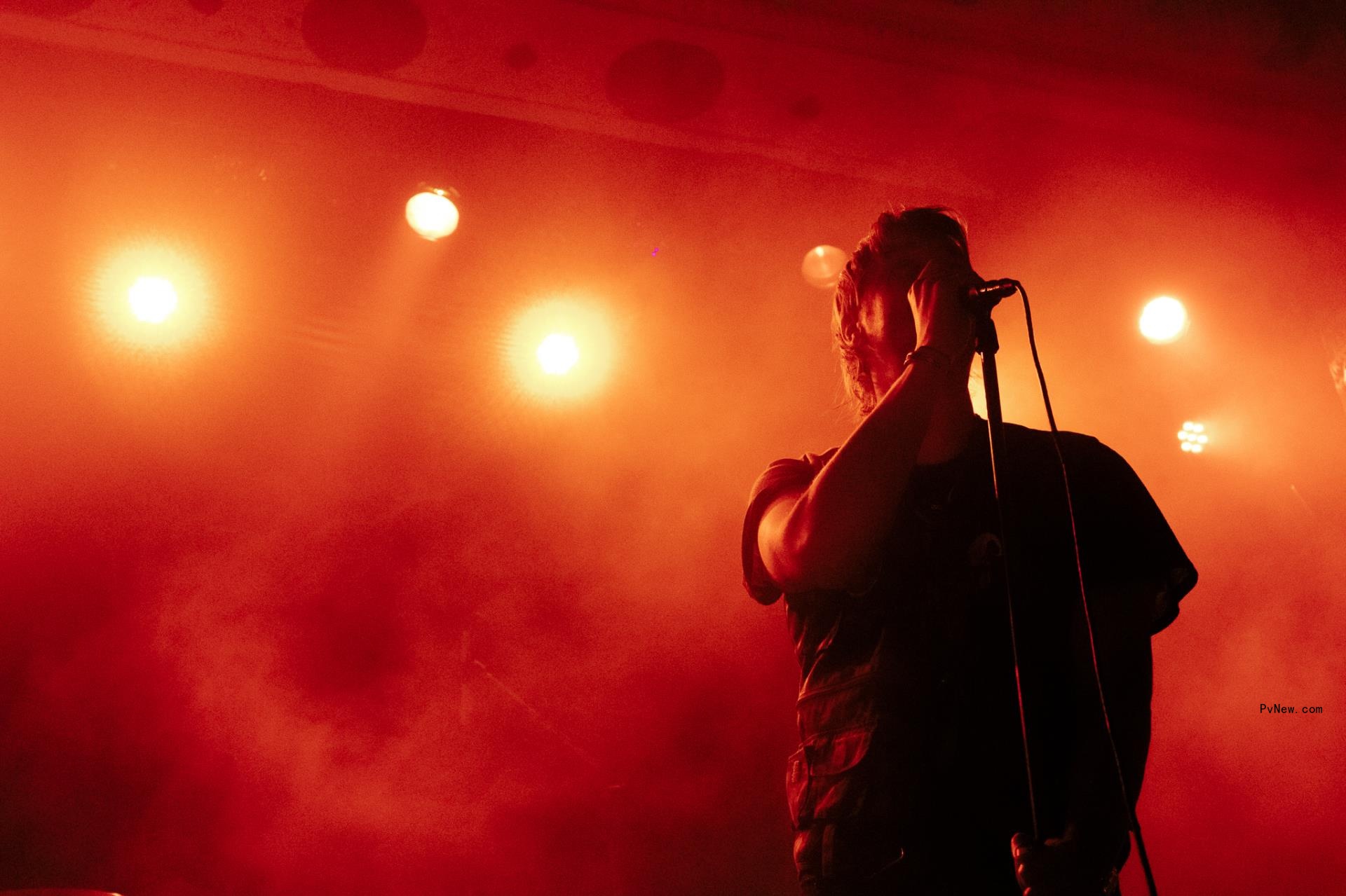 The Strokes Electrify Chicago, Apologize to ‘Republicans in the Crowd’ at Intimate Benefit Co<i></i>ncert for Kina Collins
