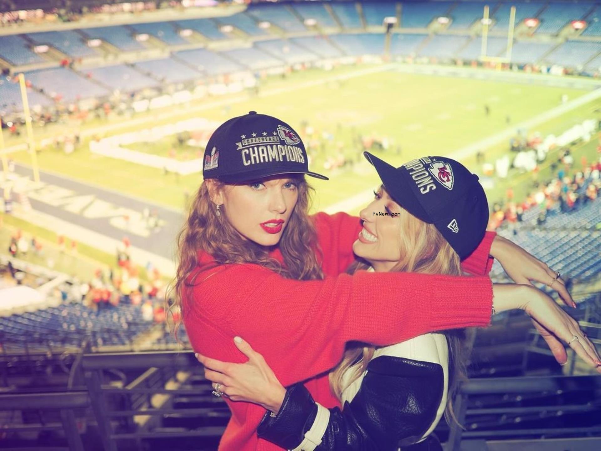Taylor Swift and Brittany Mahomes