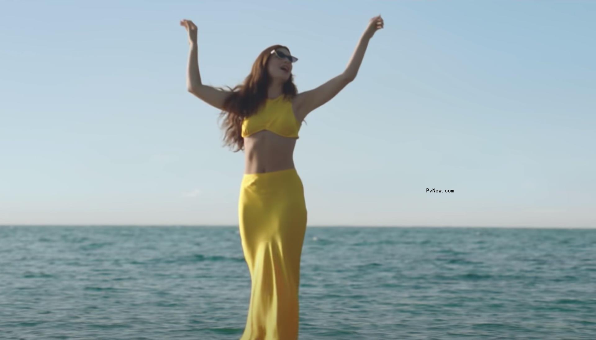 Lorde Dro<i></i>ps New Video for ‘The Path,’ Posts a<i></i>bout ‘Confounding’ Respo<i></i>nse to ‘Solar Power’