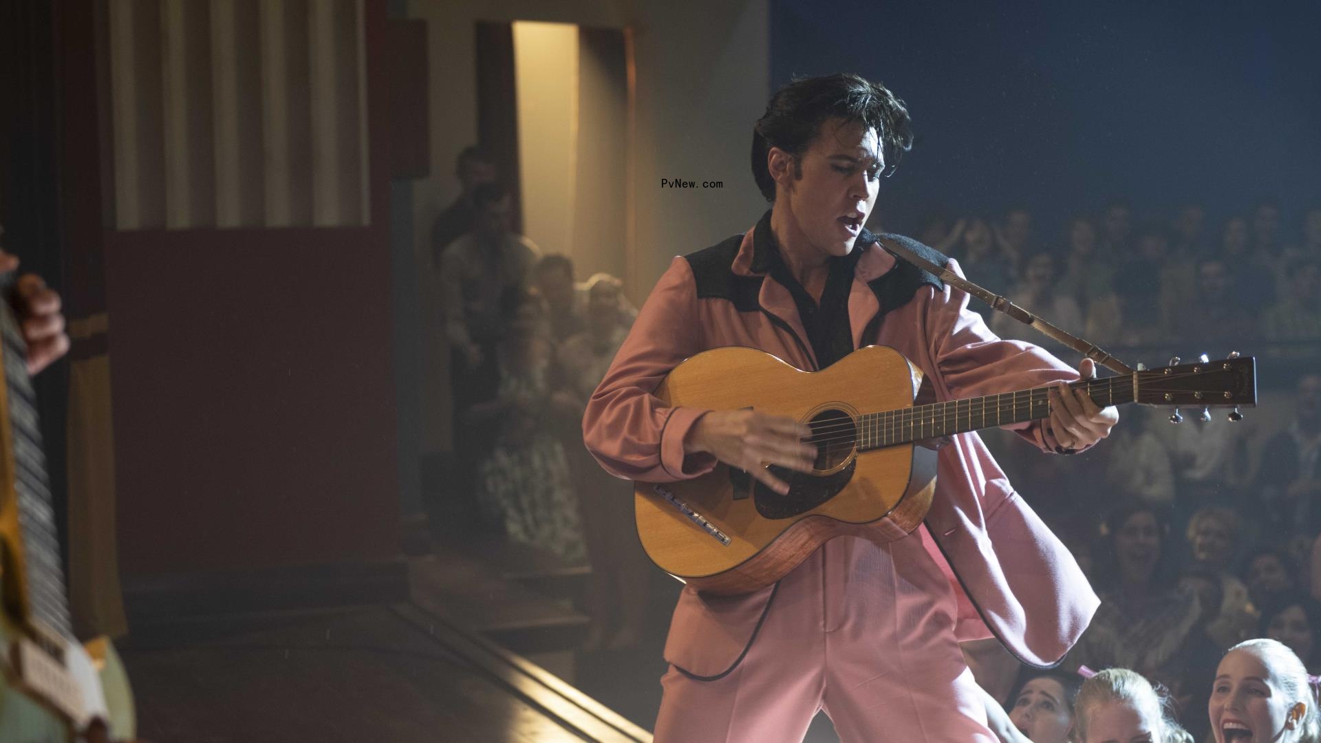 How ‘Elvis’ Composer Wove in the King’s Vocals With Austin Butler’s Performance