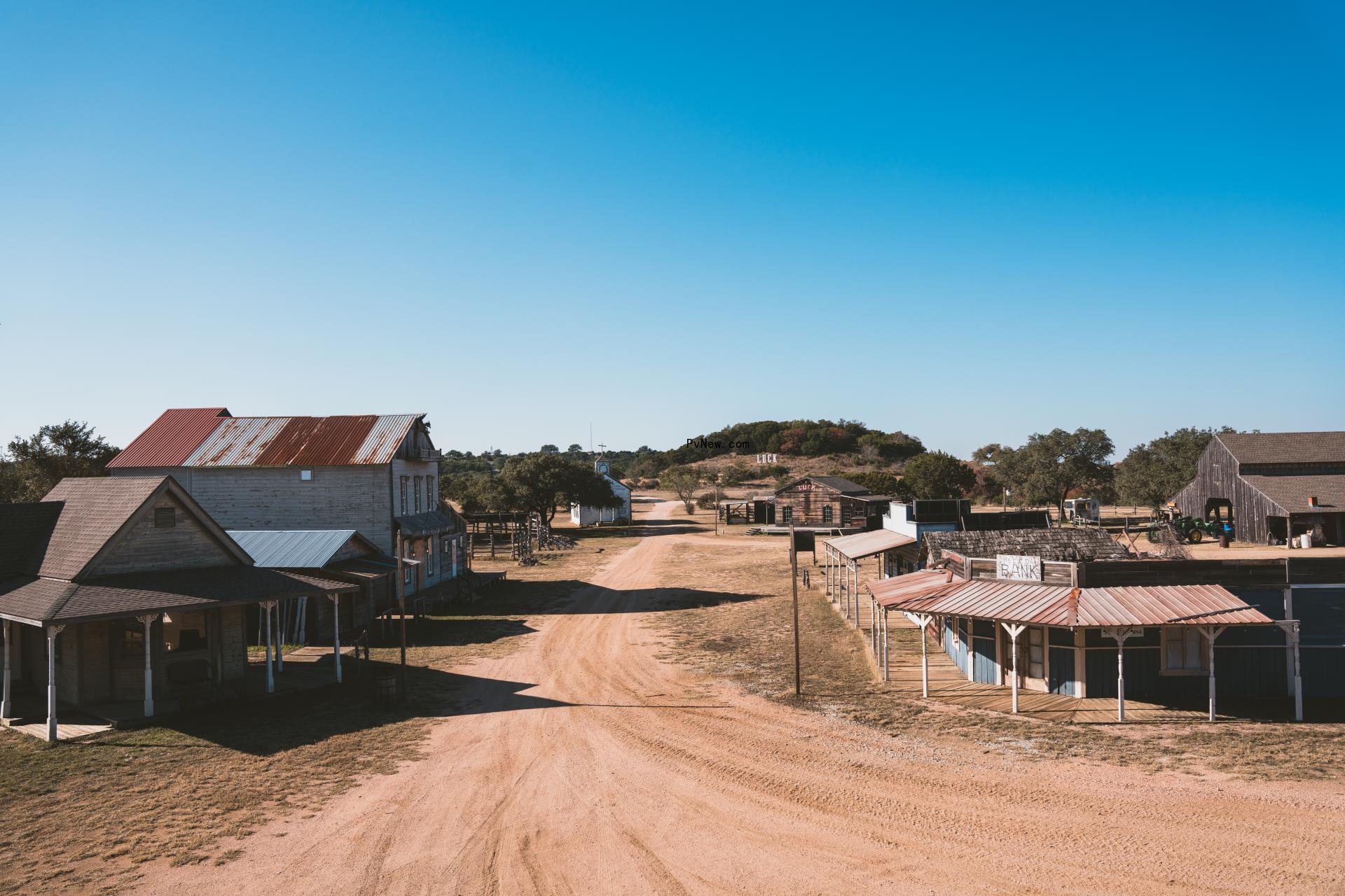 Luck Ranch, Willie Nelson’s Place, to Host 10-Day Lucktoberfest, With Everything from an Orville Peck Costume Ball to ‘Black Opry’ Night