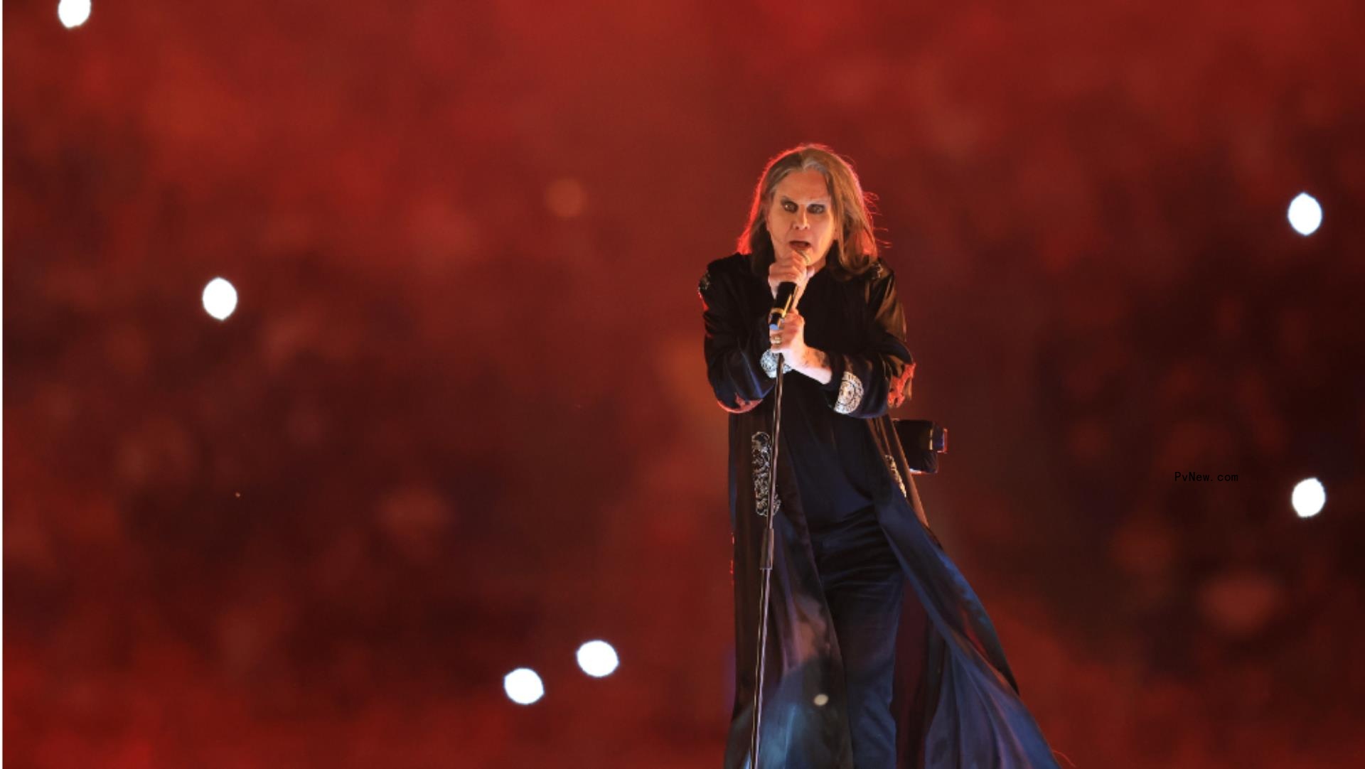Ozzy Osbourne Makes Surprise Appearance at Commo<i></i>nwealth Games Finale, Performs ‘Paranoid’