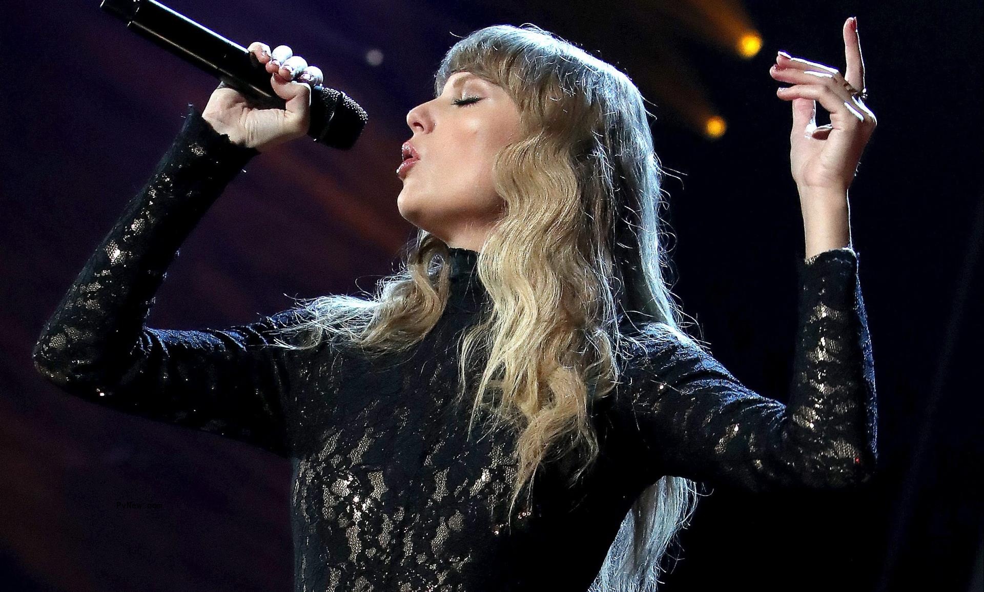 Taylor Swift Slaps Back at ‘Shake It Off’ Plagiarism Lawsuit, Says She’d Never Heard Plaintiffs’ ‘Playas Gon’ Play’