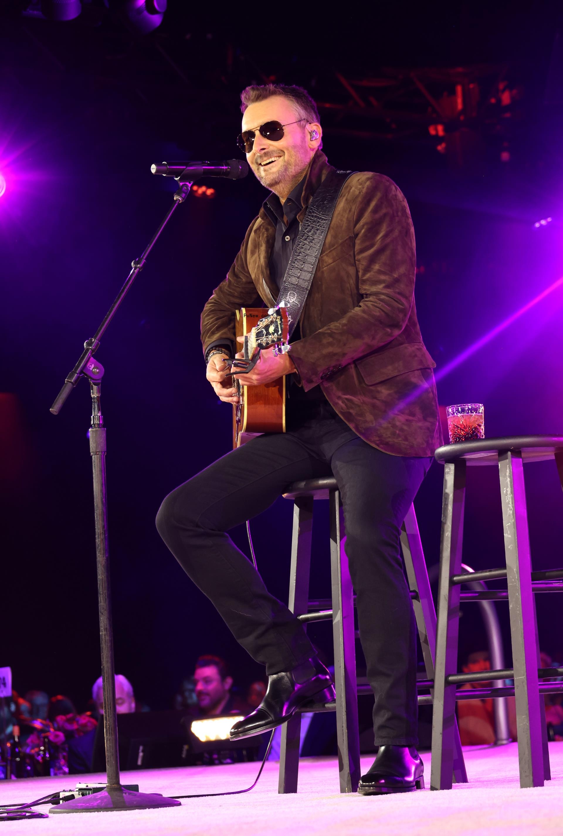 Luke Combs, Hardy Win Top So<i></i>ngwriting Ho<i></i>nors at BMI Country Awards