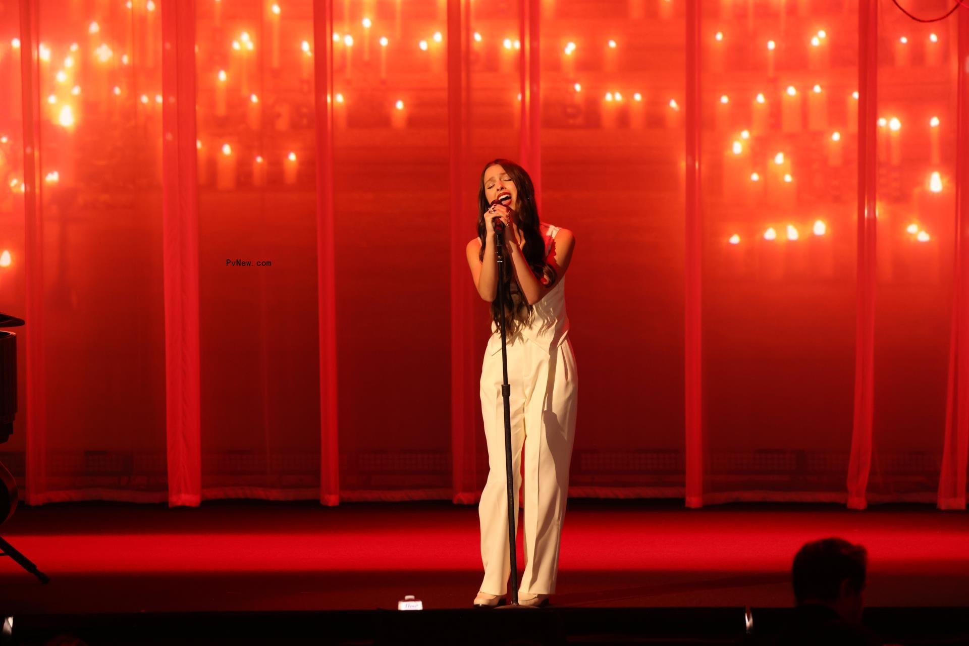 Olivia Rodrigo and Dan Nigro Use Intimate Storytelling Show in L.A. to Recall the ‘Toil and Jubilation’ of Making ‘Guts’: ‘I Was Really Scared’