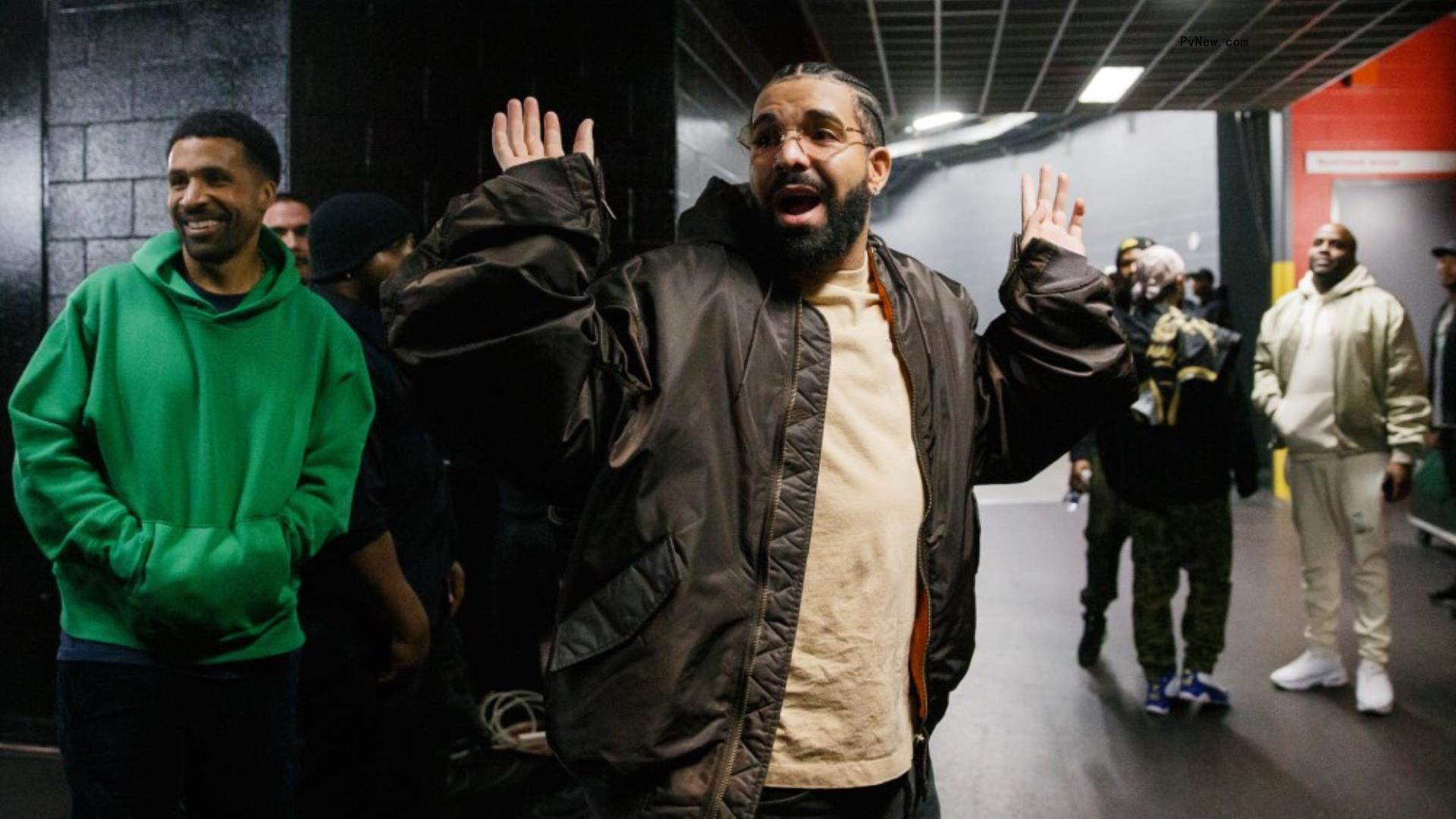 Drake’s ‘For All the Dogs’ Locks Seven Top 10 Singles,     Placing Him in Tie With Michael Jackson