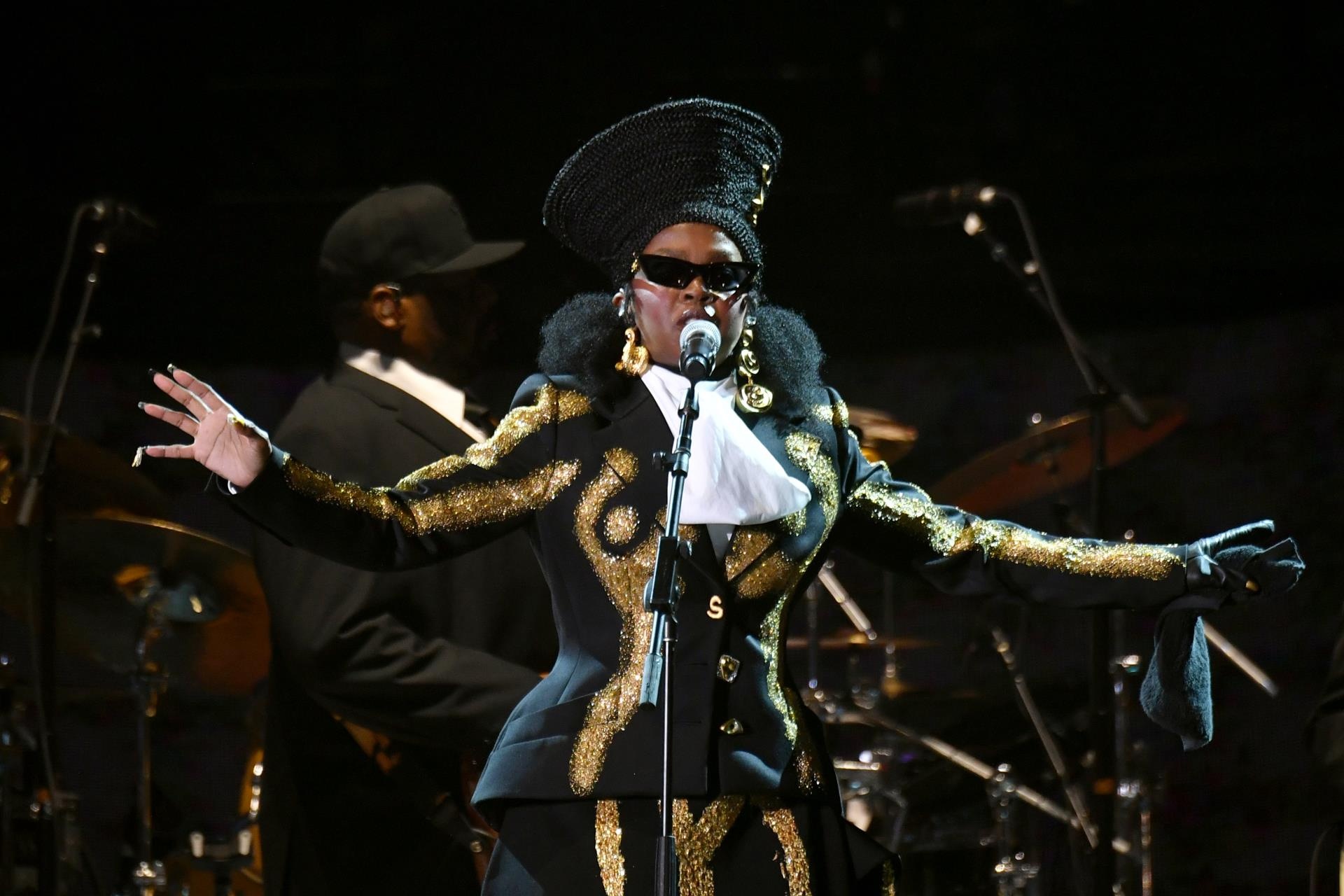 Lauryn Hill Celebrates 25 Years of ‘Miseducation,’ With a Bo<i></i>nus Fugees Reunio<i></i>n, in Newark Tour Opener: Co<i></i>ncert Review