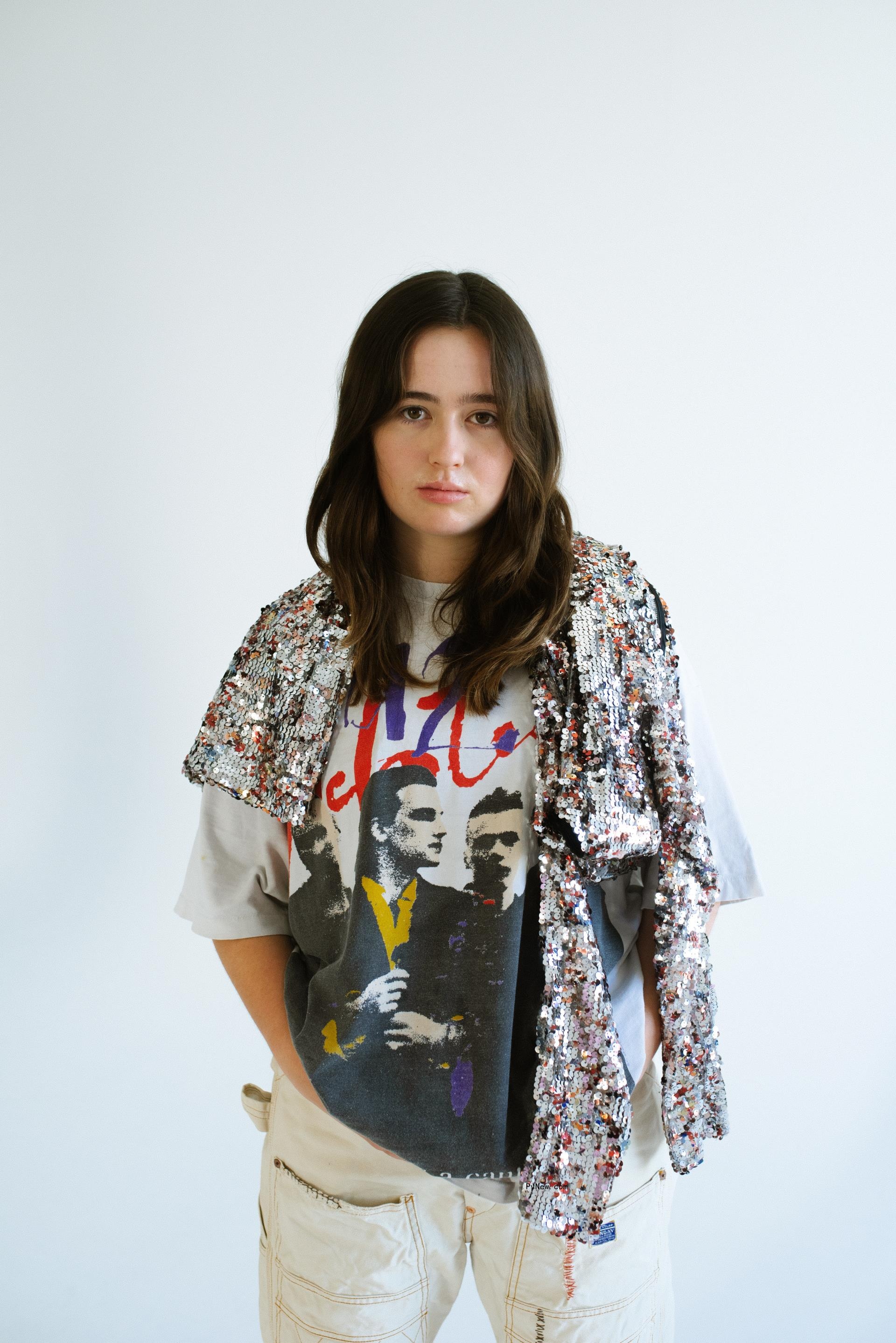 Tish Melton and Producer Brandi Carlile Premiere Video for ‘The Chase,’ Discuss the 17-Year-Old Discovery’s Coming Debut EP