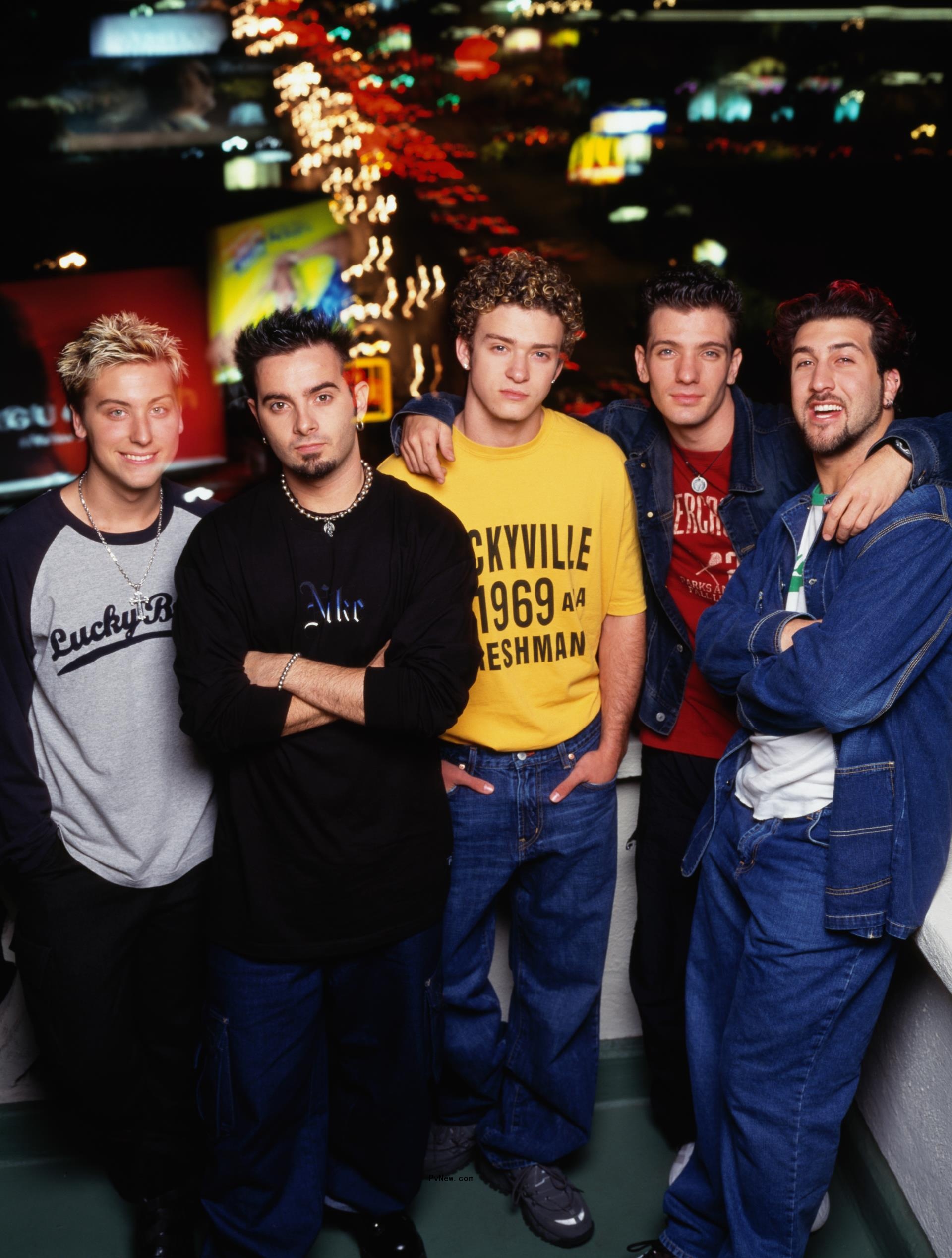 *NSYNC posing together back in 2001.