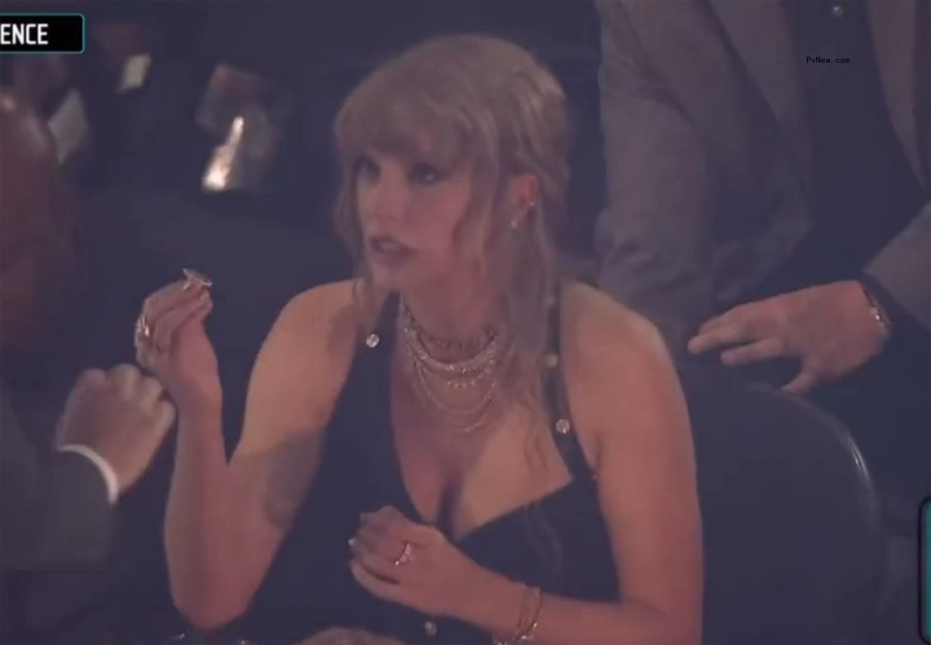 Taylor Swift VMAs 2023 reaction