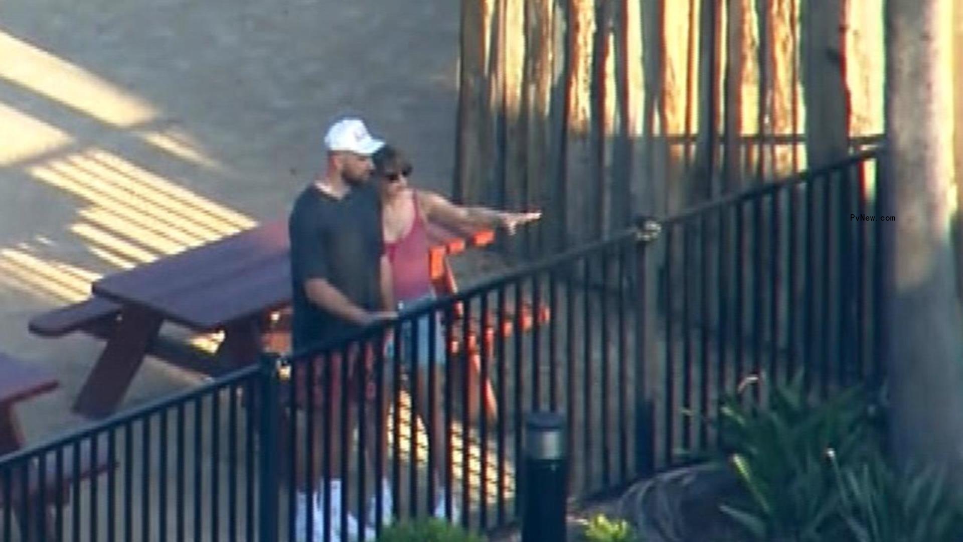 Travis Kelce and Taylor Swift at the Sydney Zoo