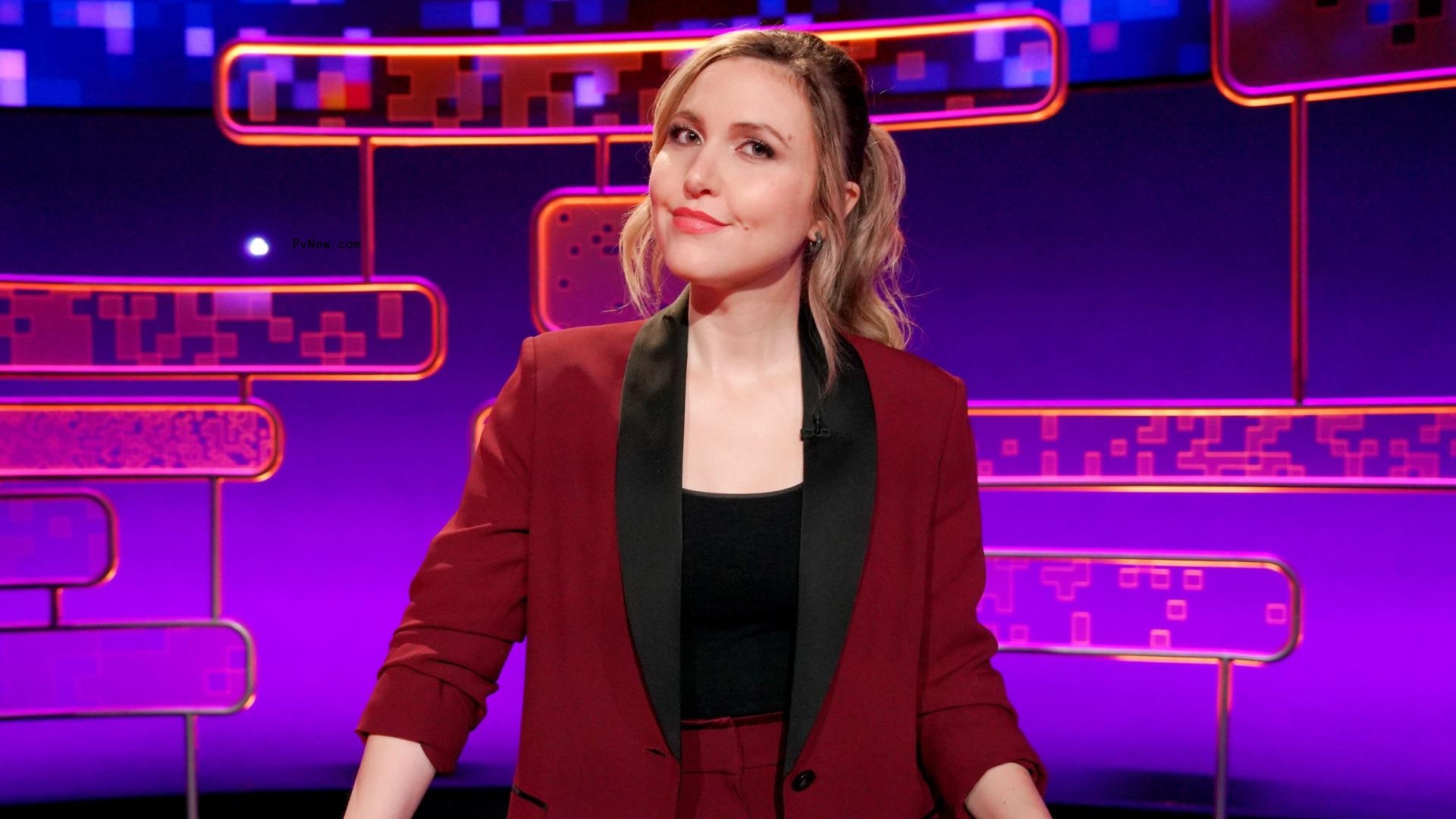 CBS Has New Match for Taylor Tomlinson: A Pack of B-to-B Advertisers
