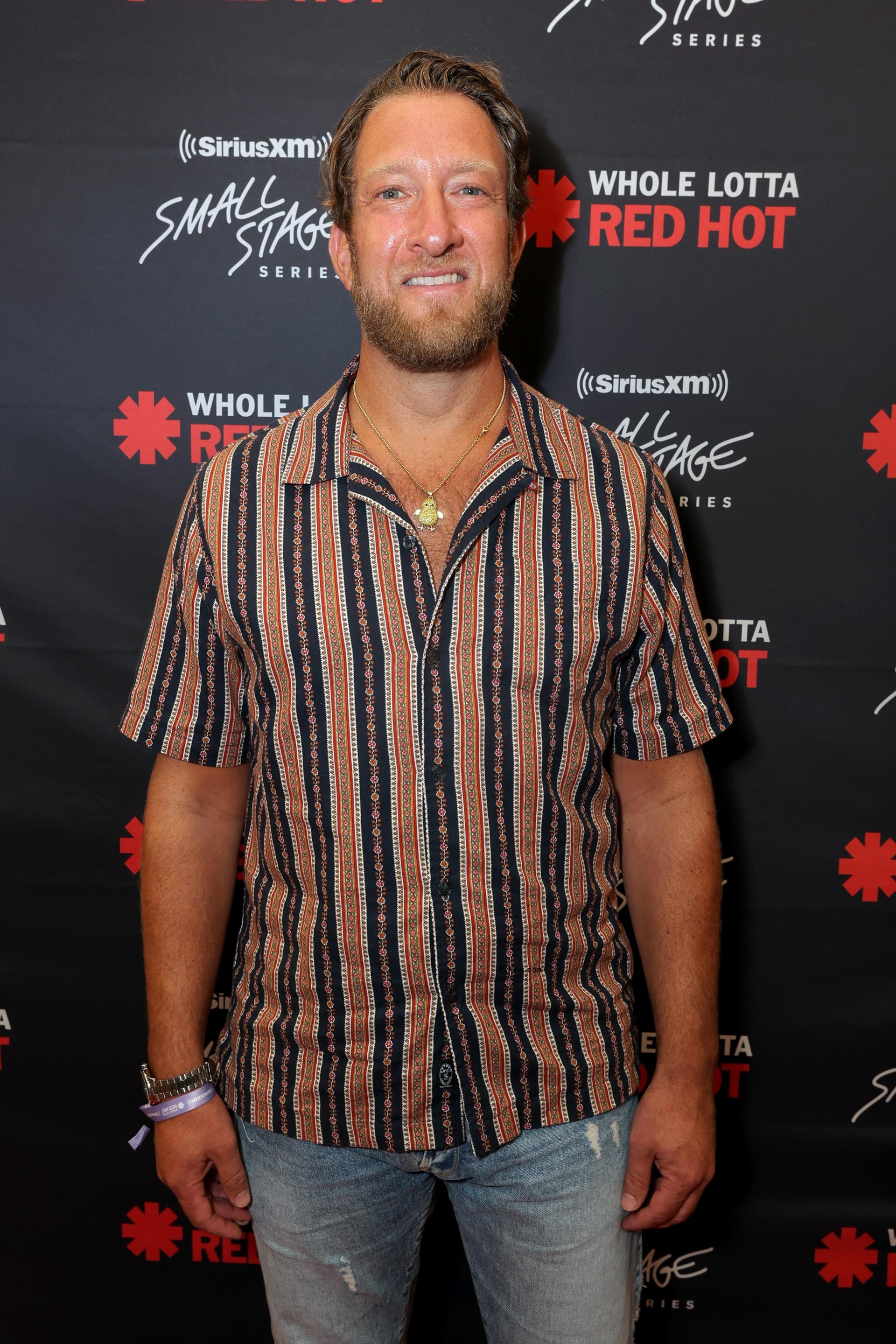 Dave Portnoy posing