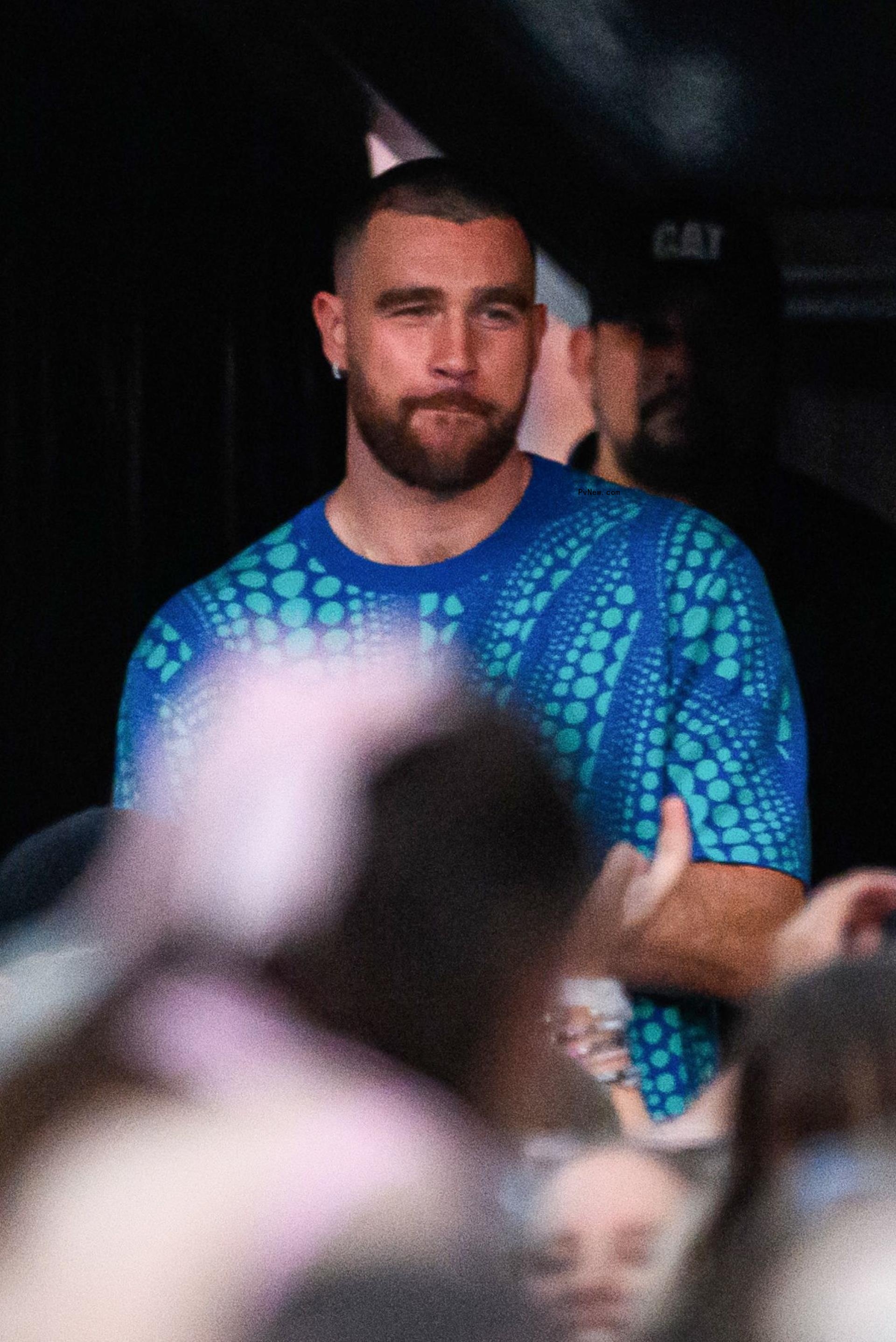 travis kelce in blue
