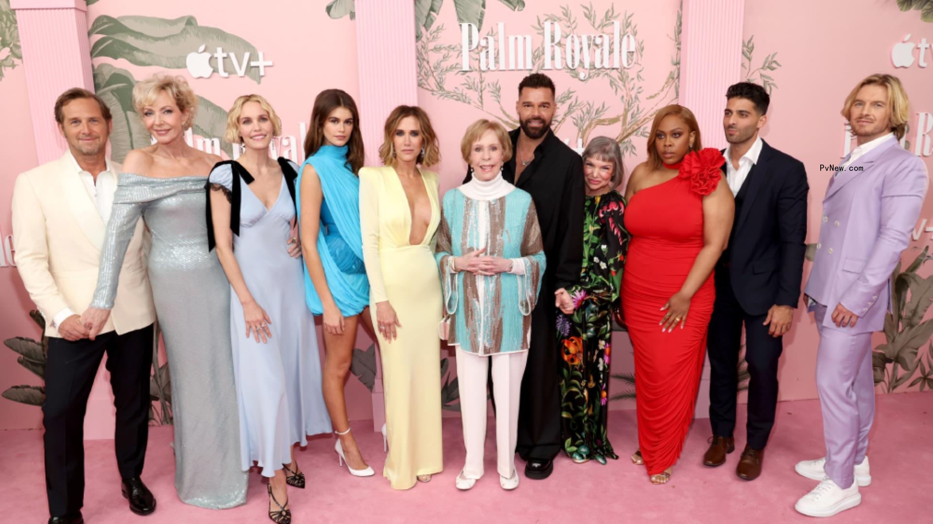 ‘Palm Royale’ Cast on Laughing and Playing Wordle With Co-Star Carol Burnett: ‘To Work With Her Is Beyond a Dream Come True’
