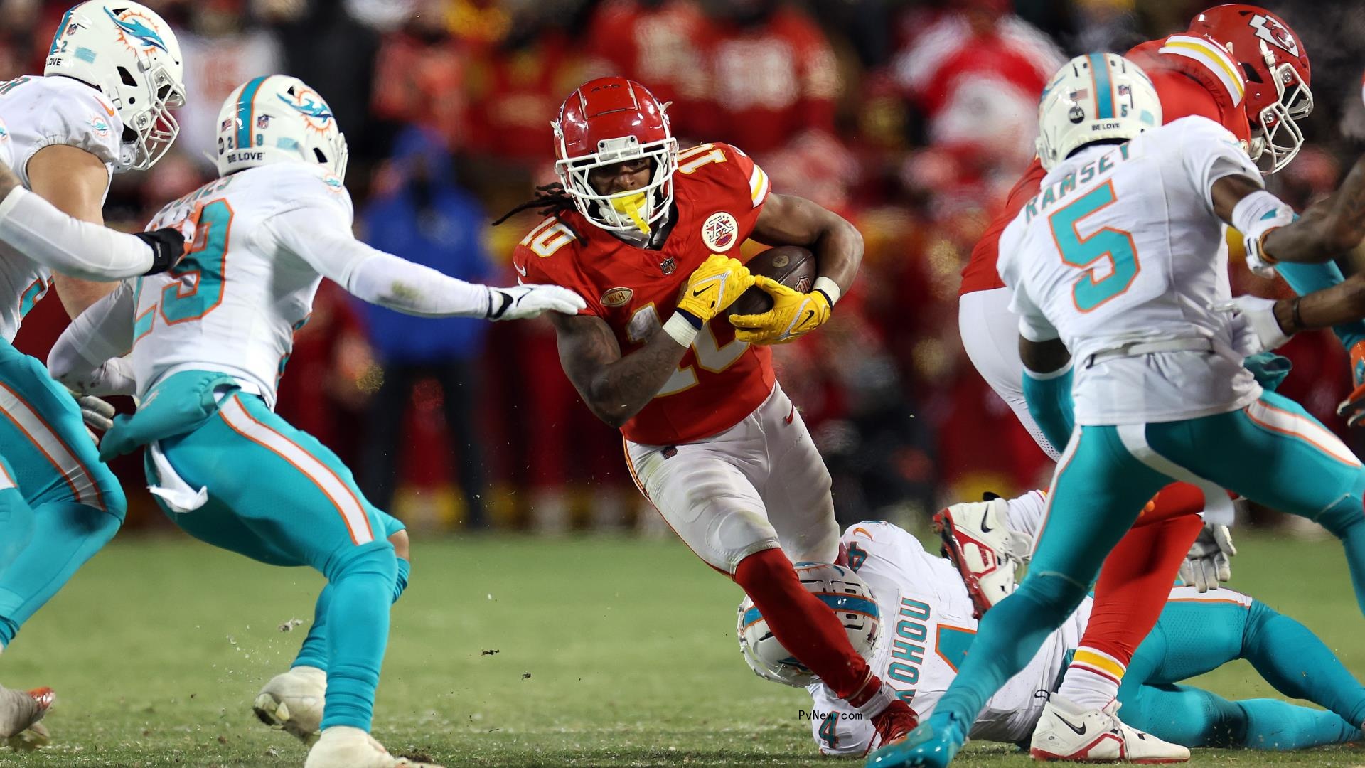 NFL Media Chief ‘Confused’ a<i></i>bout the Value Proposition of the Disney, Fox and WBD Sports Streaming Bundle: ‘It’s Missing More Than Half of NFL Football’
