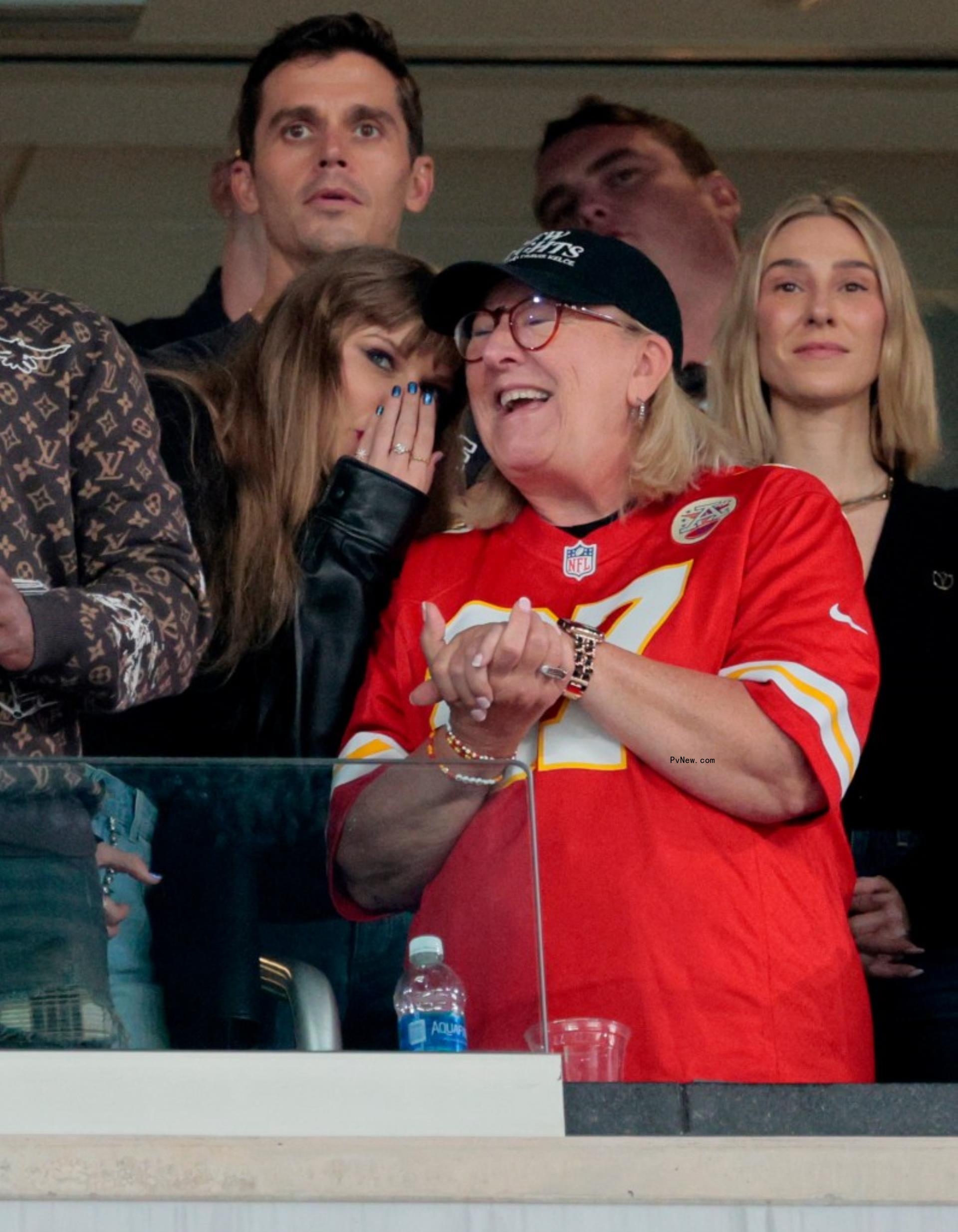 Taylor Swift and Do<i></i>nna Kelce at the Kansas City Chiefs game on Sept. 24.