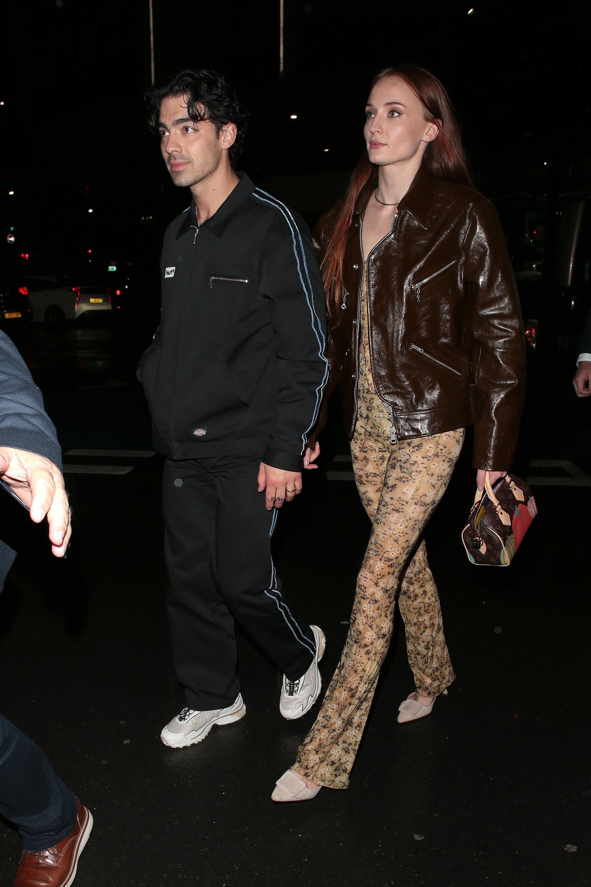 Joe Jo<i></i>nas and Sophie Turner