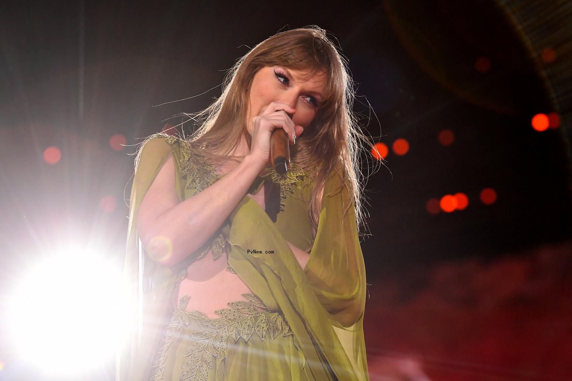Taylor Swift.