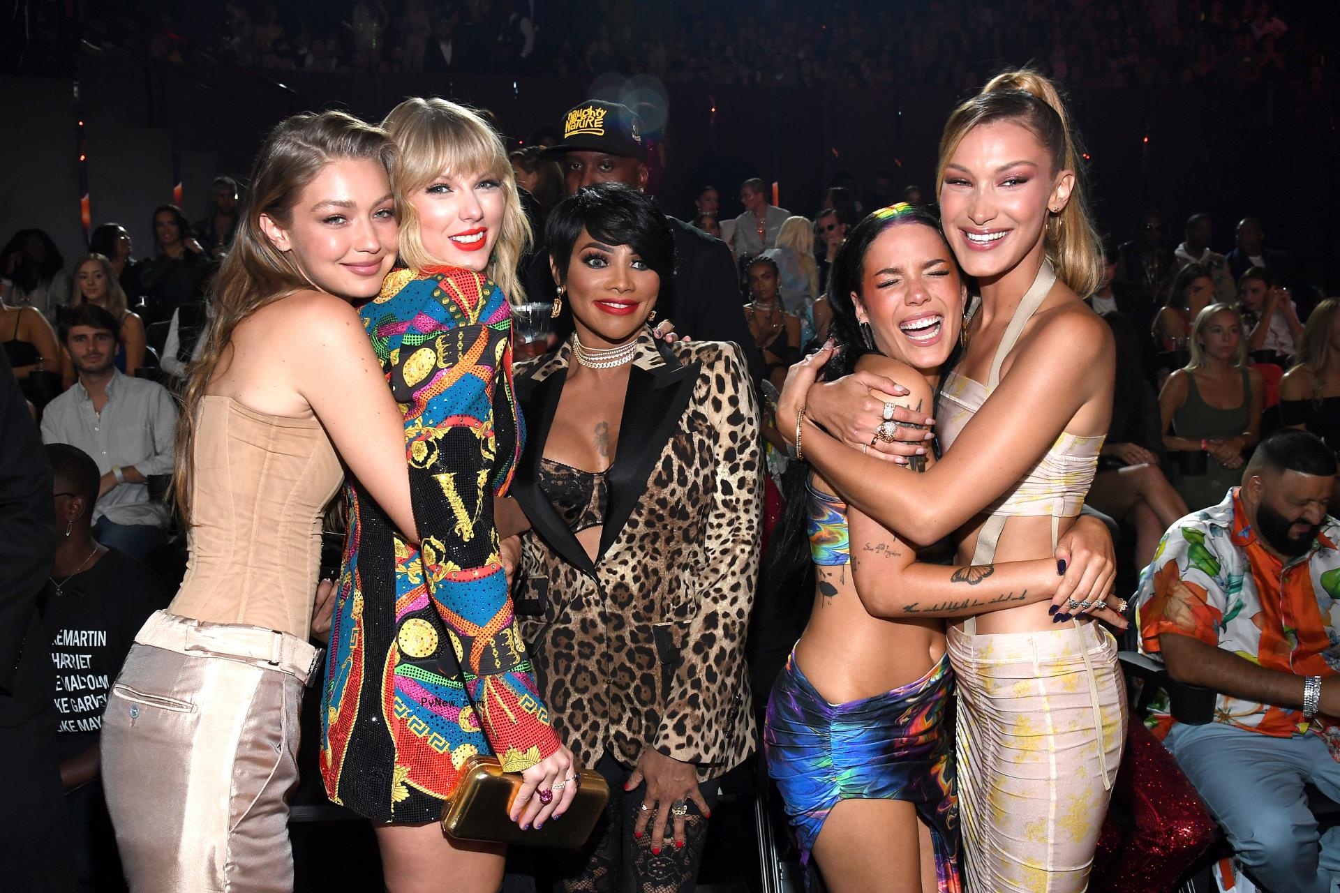 Gigi Hadid, Taylor Swift, Sandra