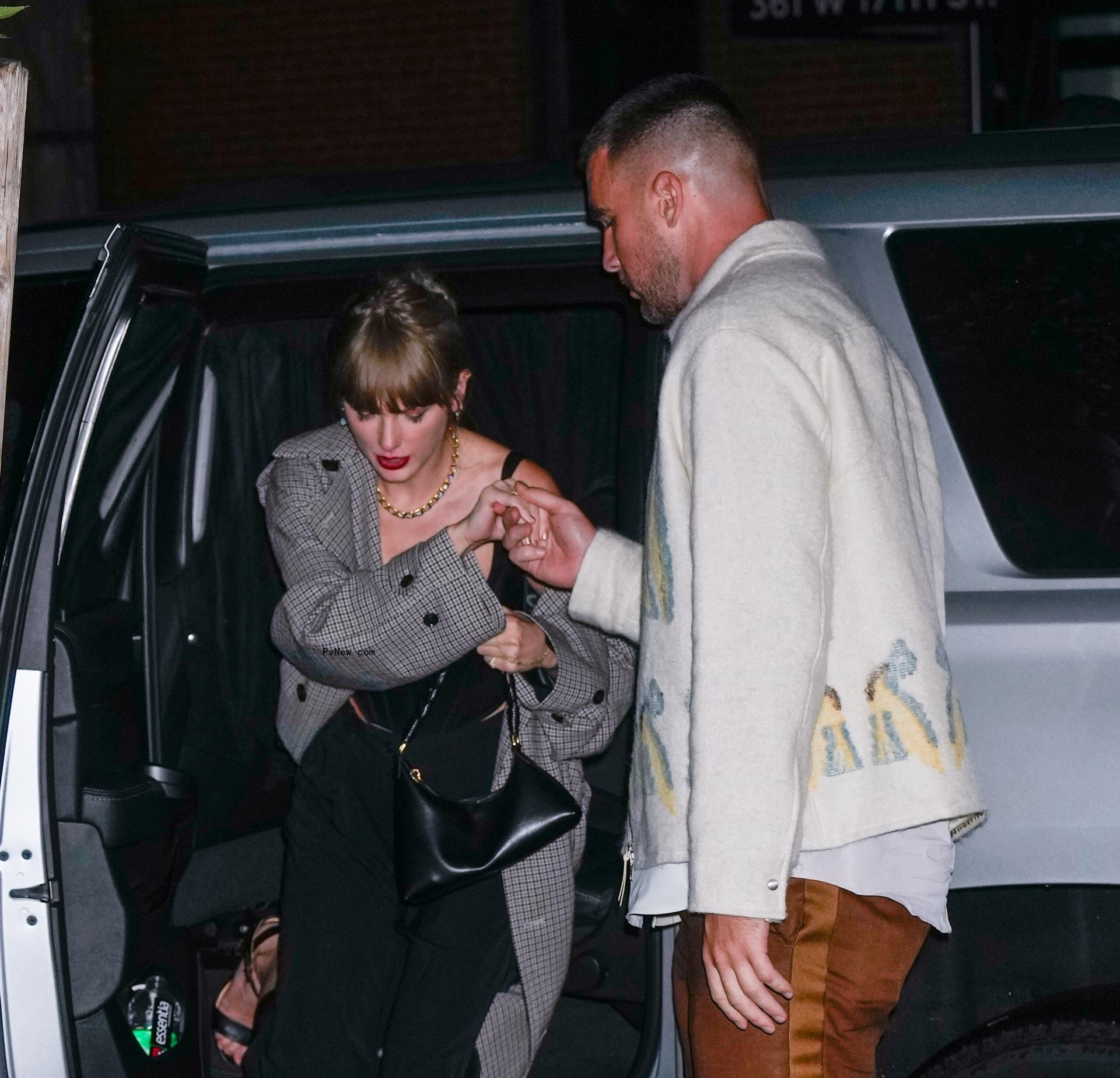 Taylor Swift, Travis Kelce