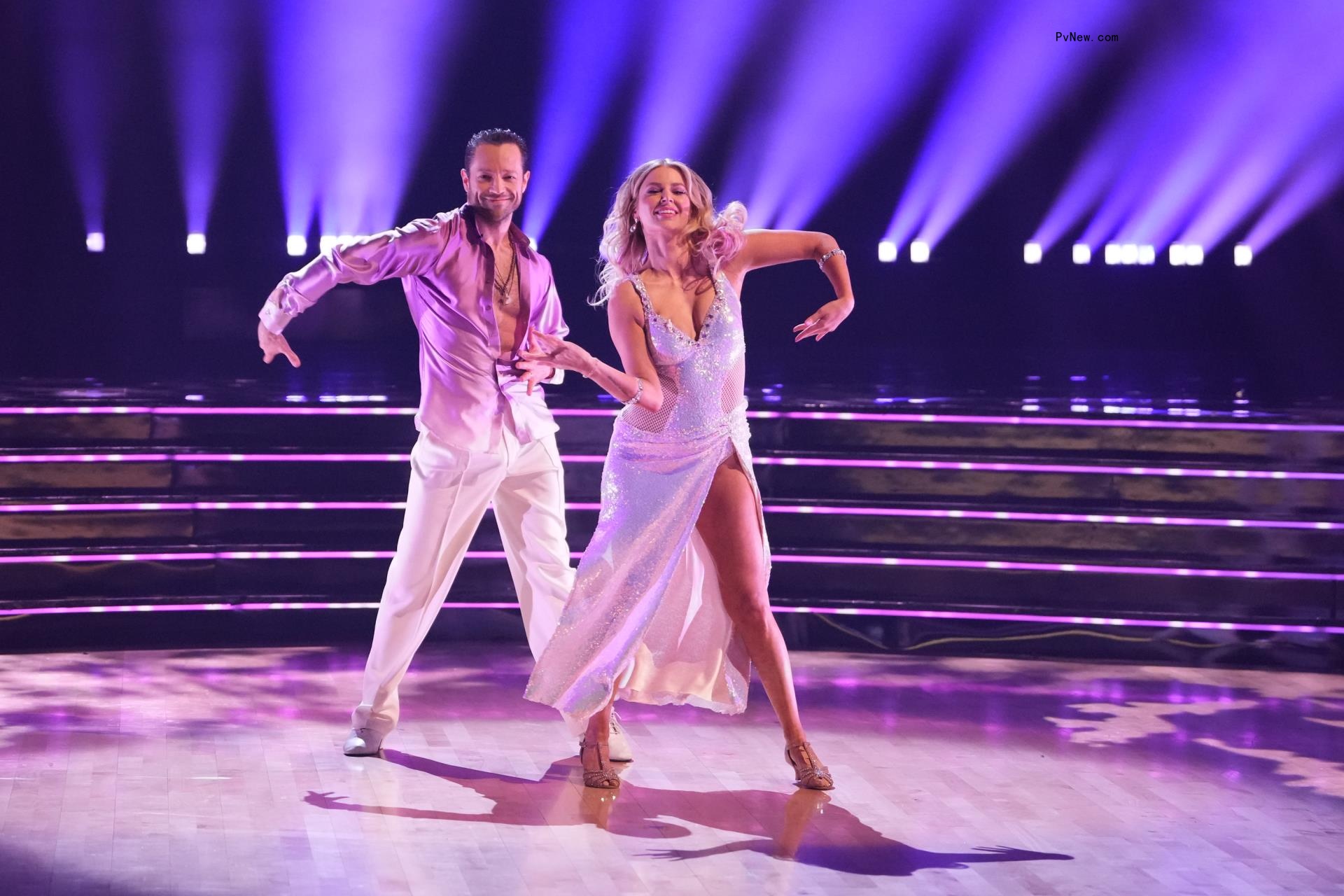 Pasha Pashkov and Ariana Madix dancing on