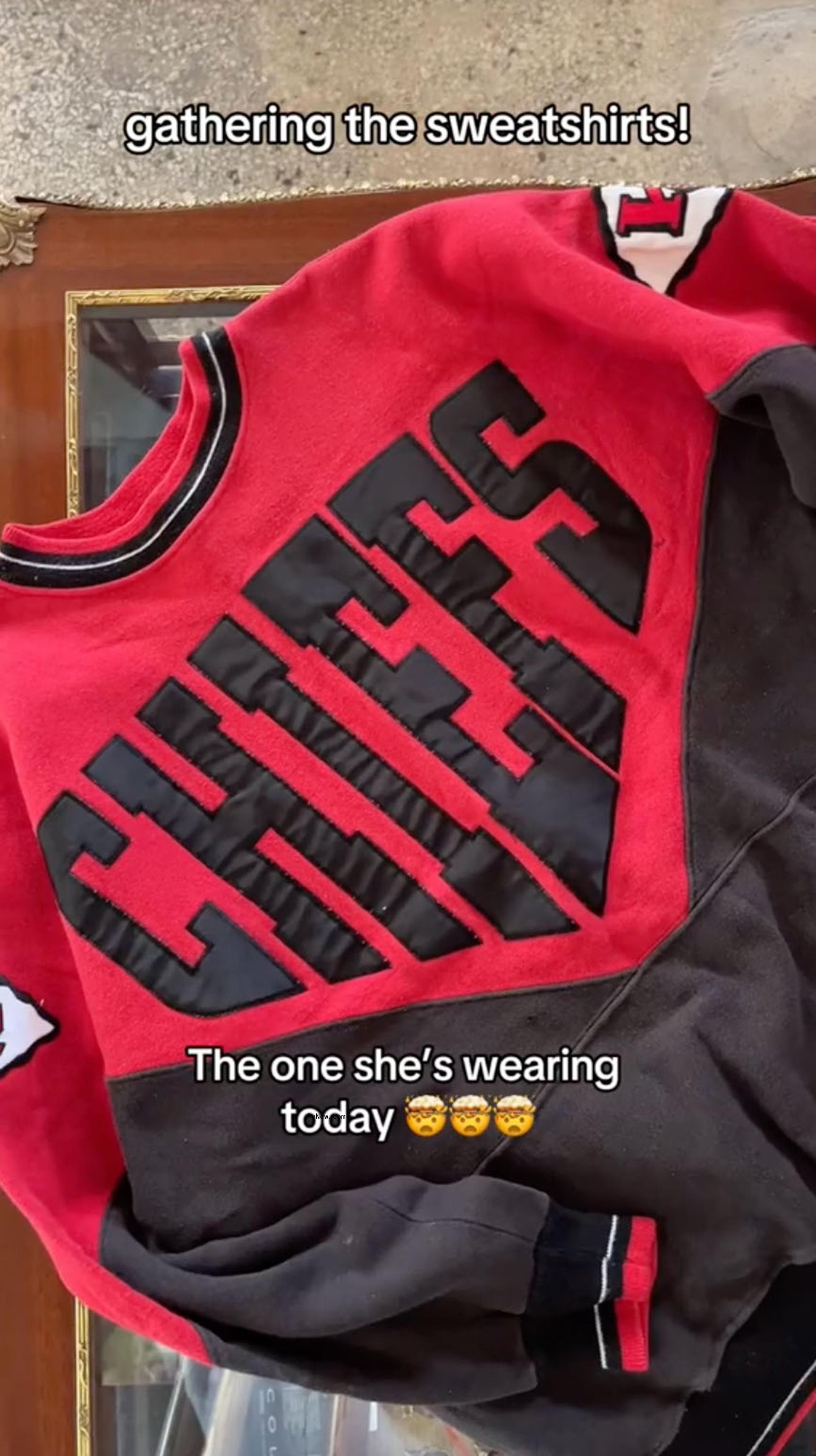 vintage Chiefs sweatshirt
