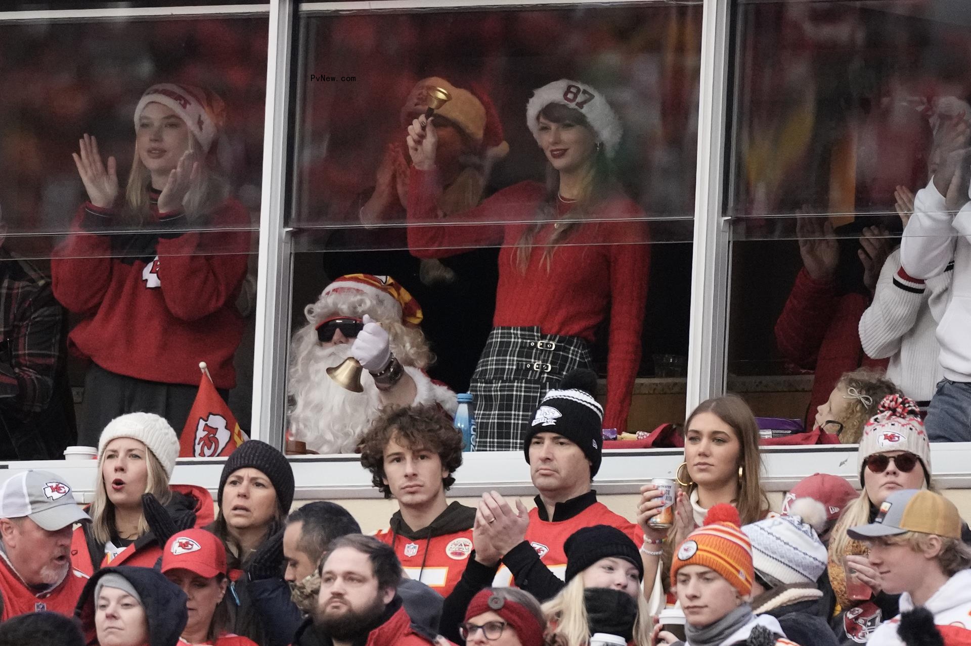 Austin Swift and Taylor Swift at a Chiefs game