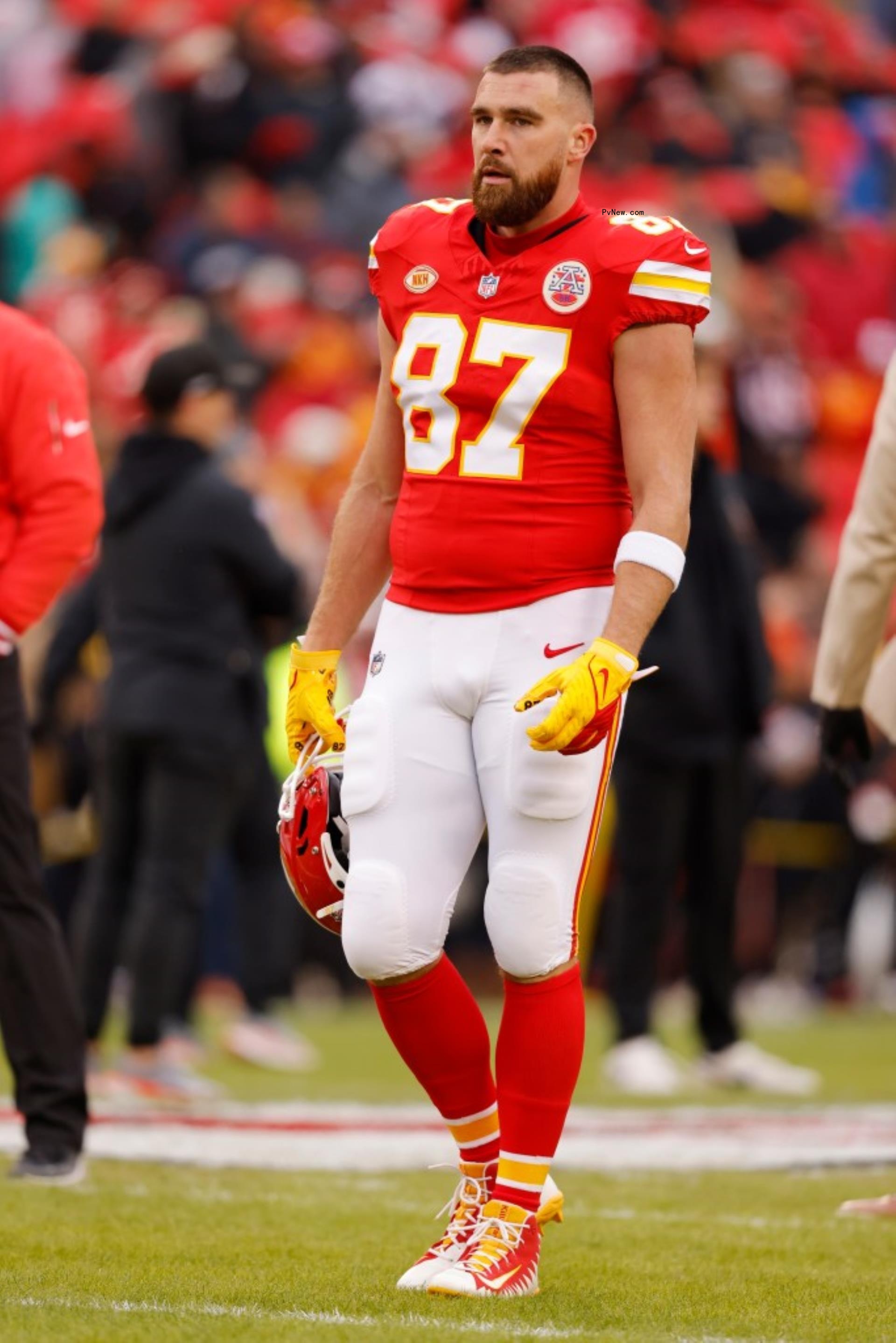 Travis Kelce in Chiefs uniform