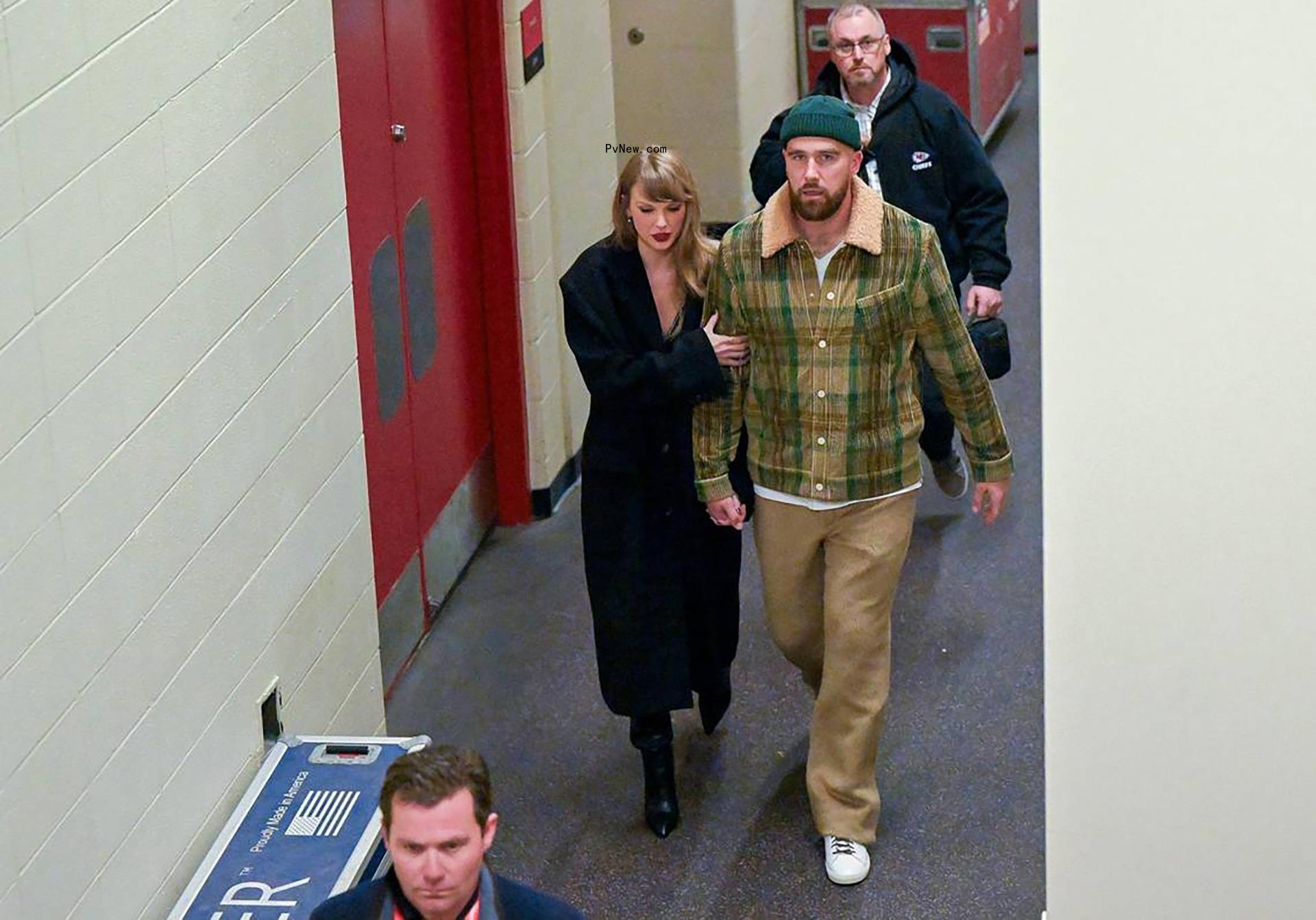 Taylor Swift and Travis Kelce.
