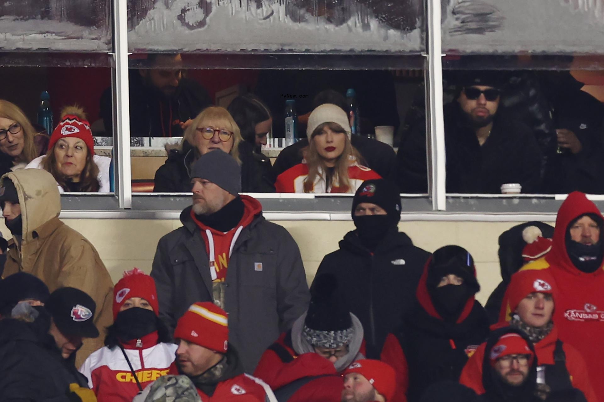 Taylor swift at chiefs game