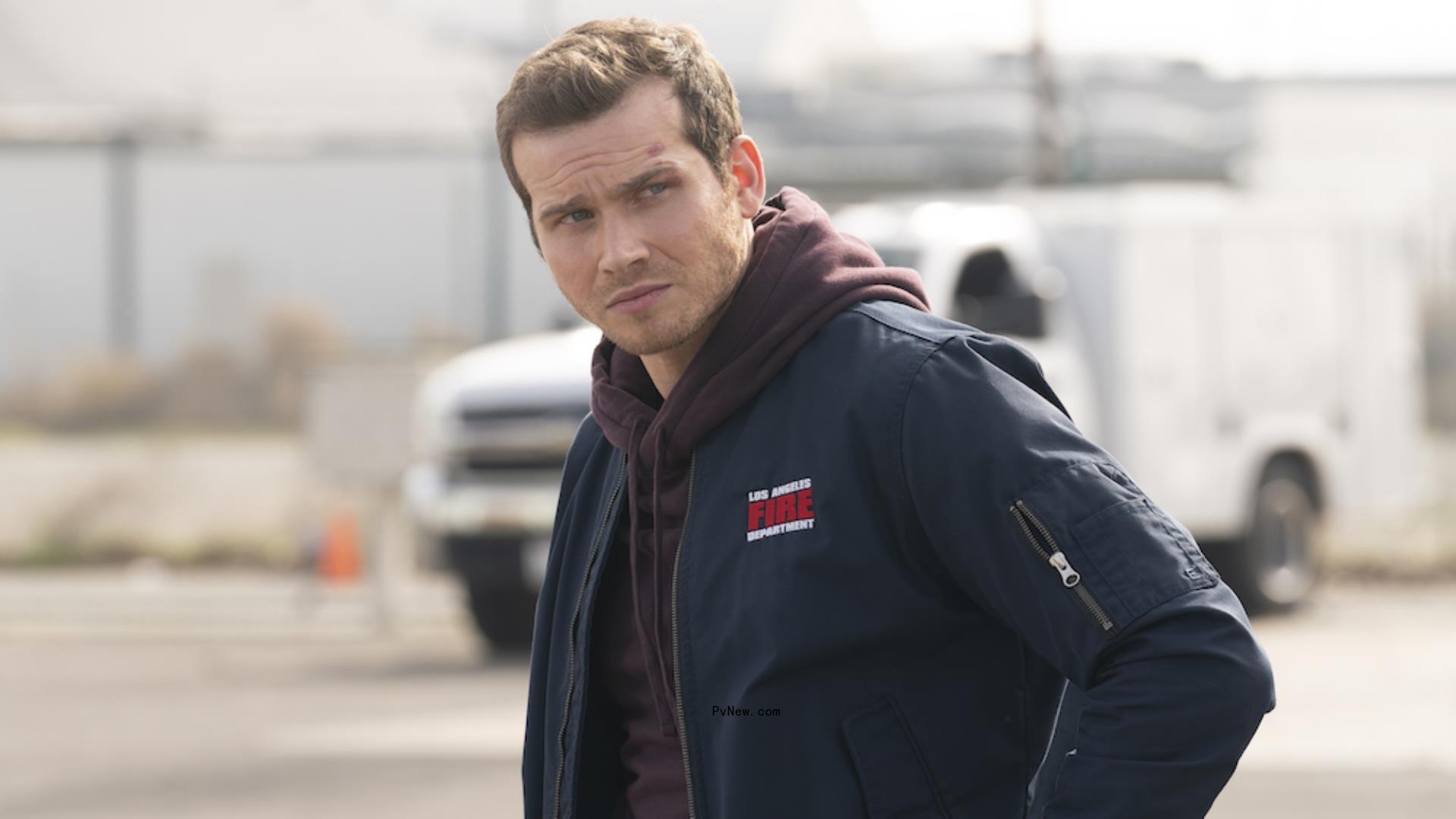 ‘9-1-1’ Star Oliver Stark on Buck’s Sexuality and That Life-Changing Yet ‘Earned’ Story in the 100th Episode