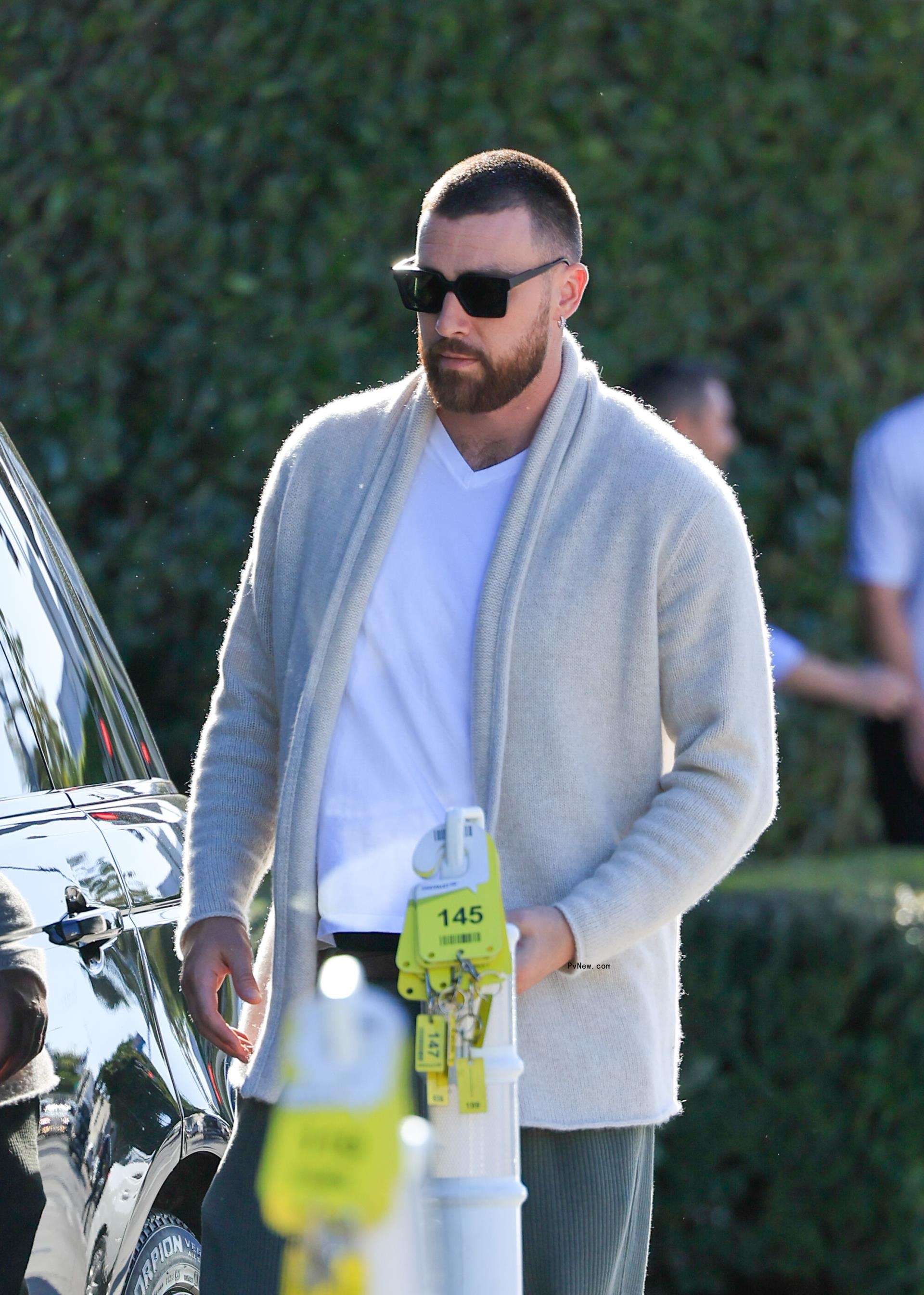 Travis Kelce shows off his singing skills, belts out girlfriend Taylor Swift’s ‘Bad Blood’