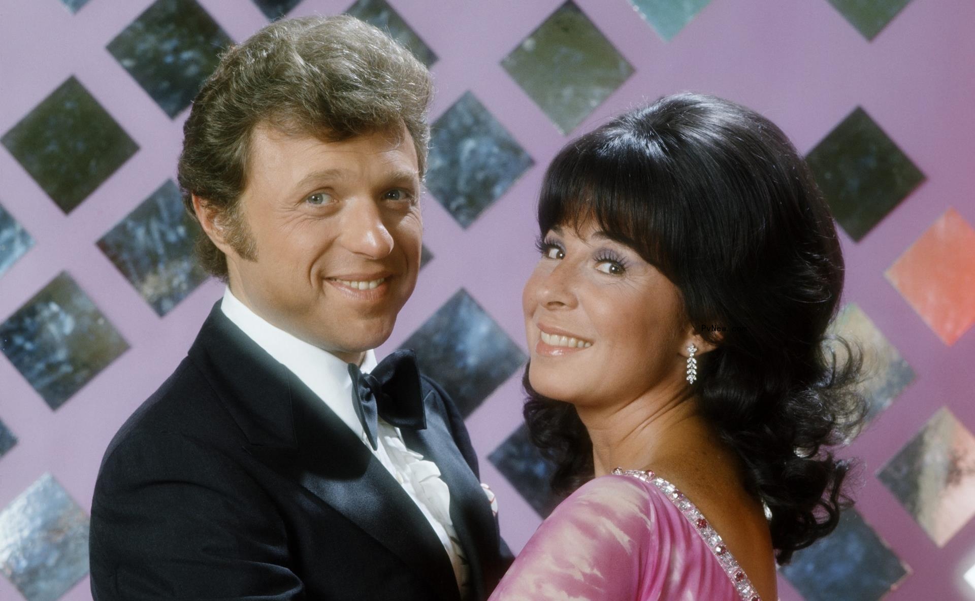 Steve Lawrence, Singer and Actor Who Found His Greatest Fame as Half of Steve and Eydie, Dies at 88