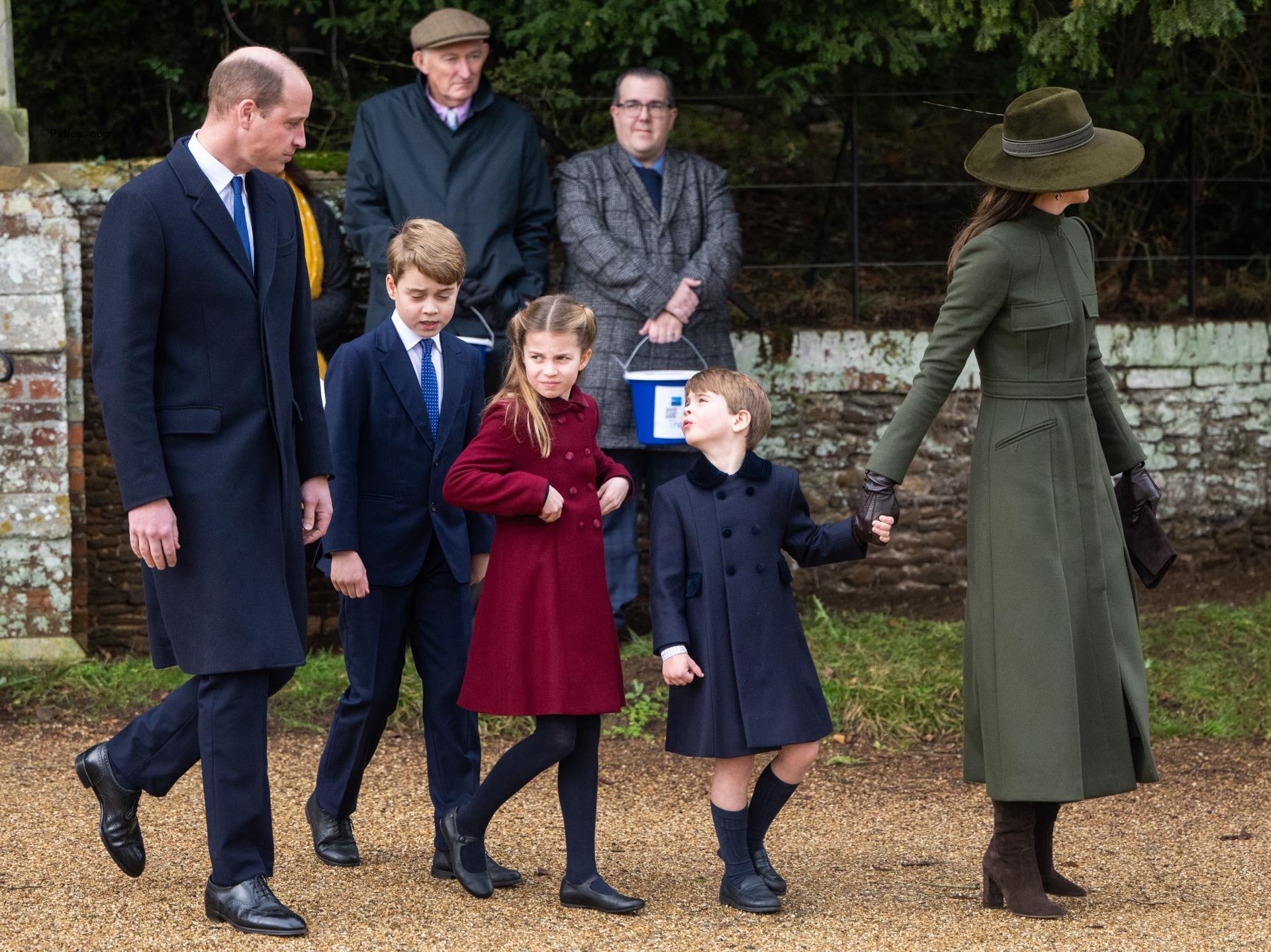Kate Middleton, Prince William, Prince George, Prince Louis and Princess  Charlotte