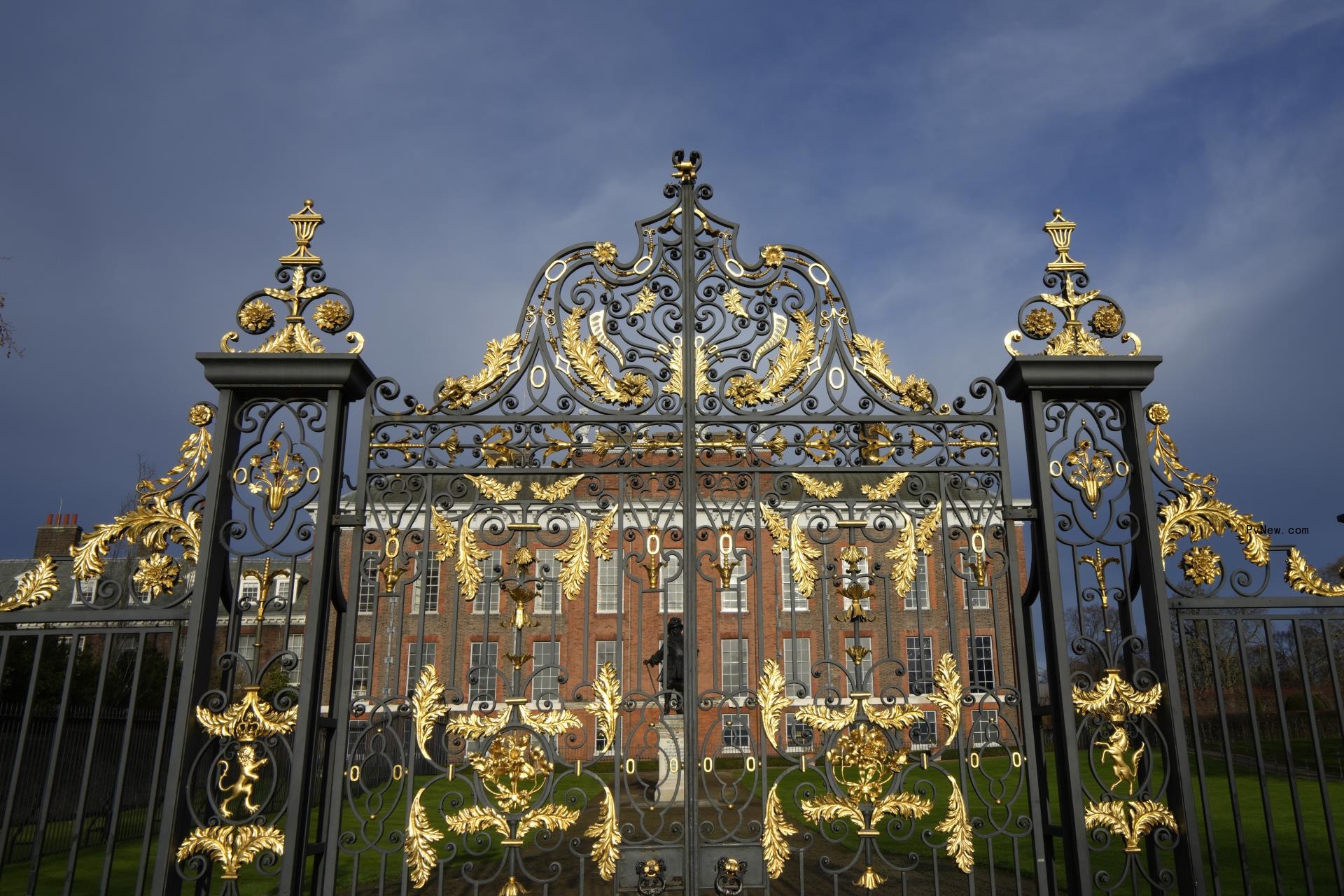 exterior of kensington palace